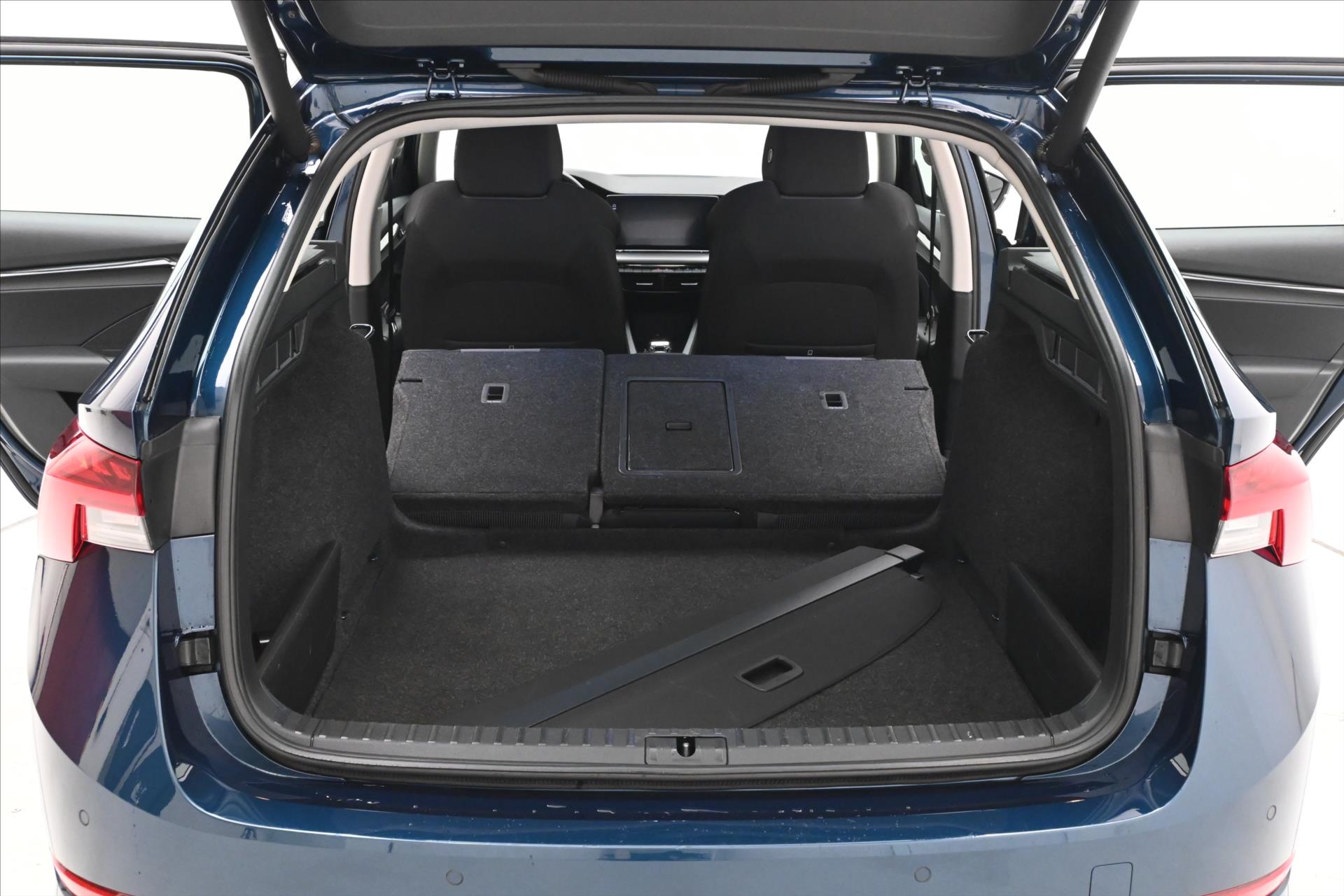 Hlavní fotografie vozu Škoda Octavia 2,0 TDI 110 kW DSG Business Záruka až 5 let (11)