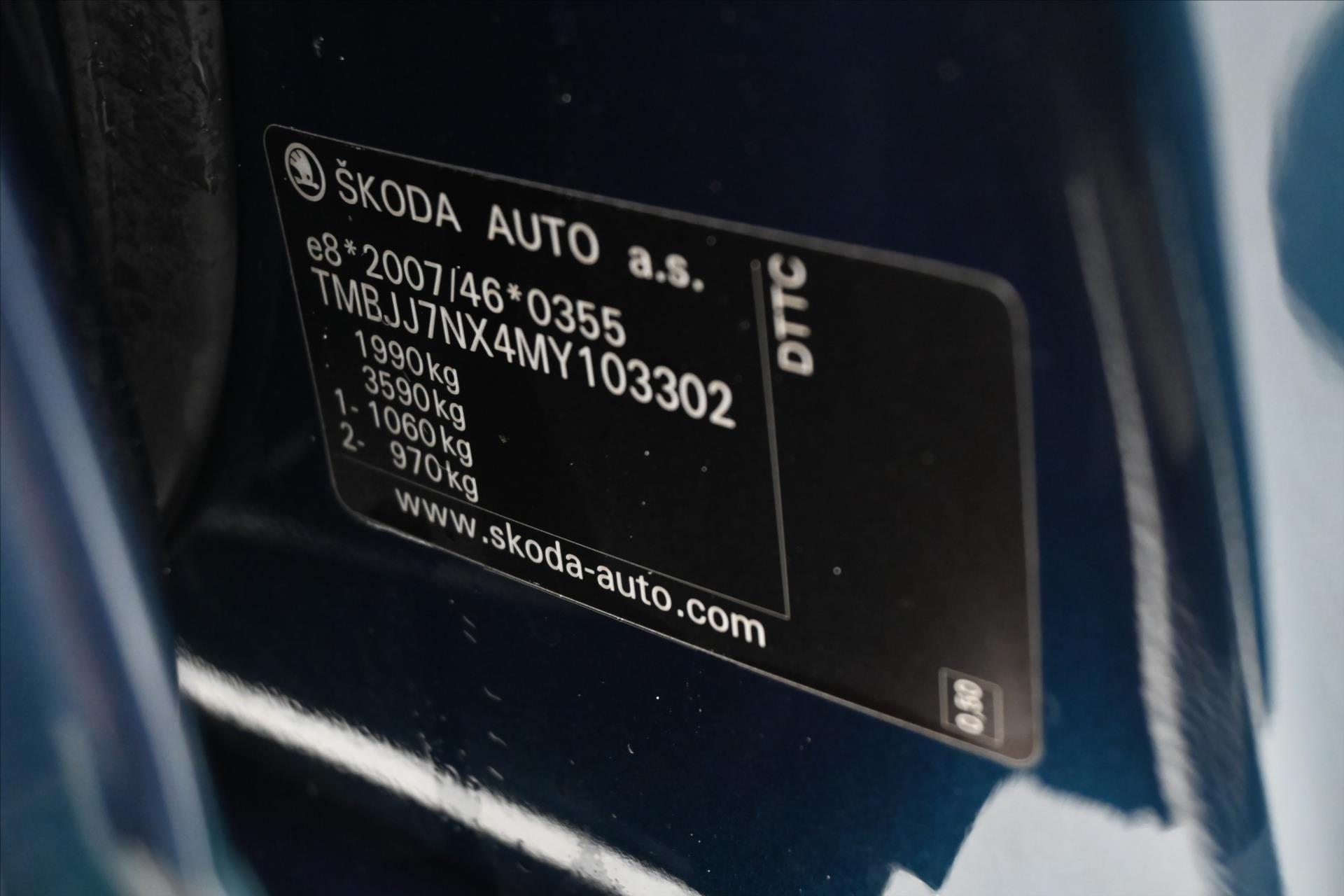 Hlavní fotografie vozu Škoda Octavia 2,0 TDI 110 kW DSG Business Záruka až 5 let (12)
