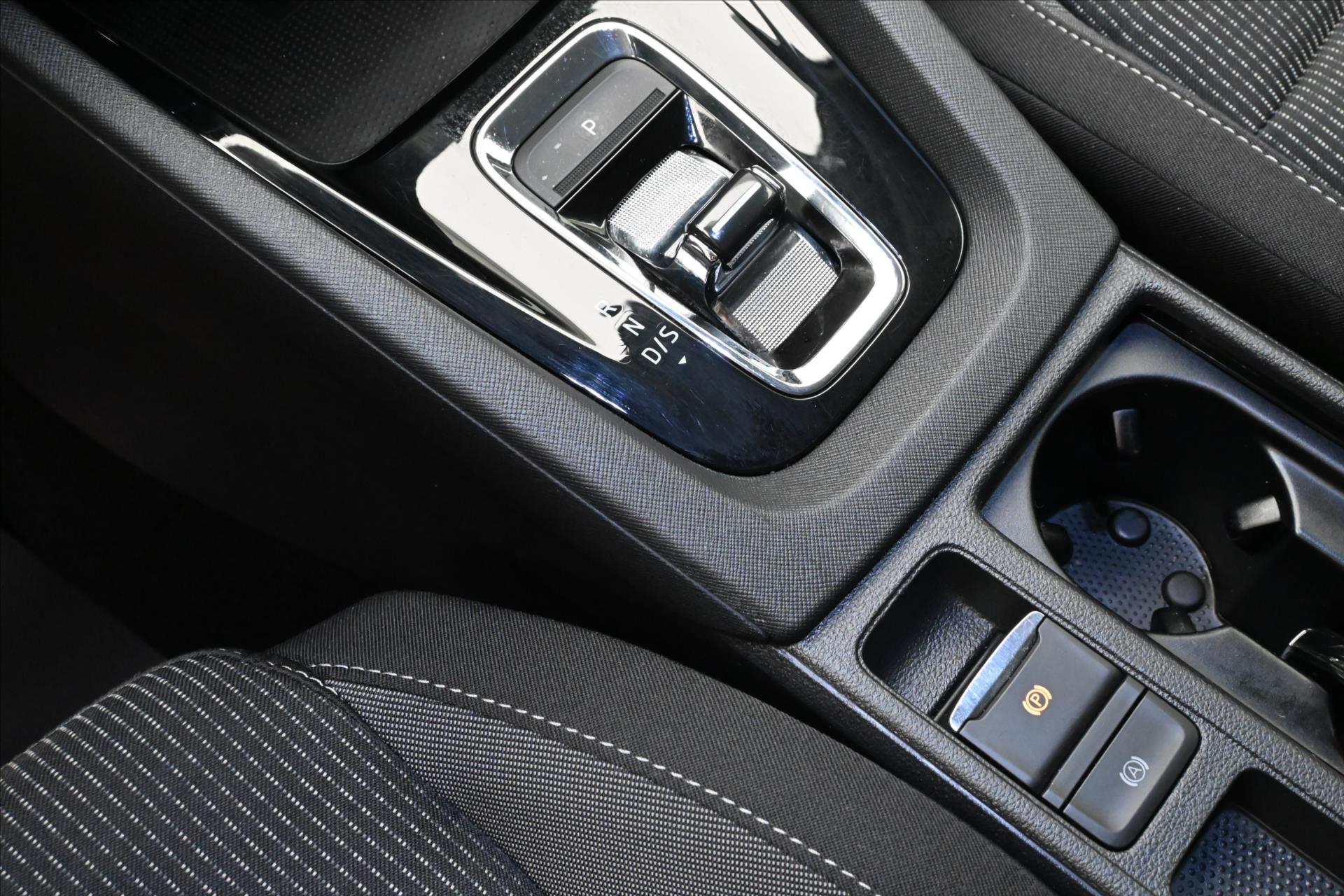 Hlavní fotografie vozu Škoda Octavia 2,0 TDI 110 kW DSG Business Záruka až 5 let (23)