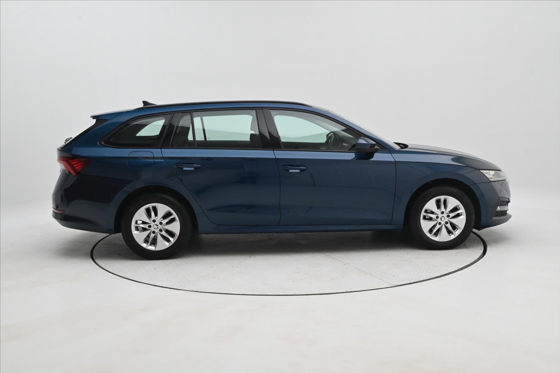 Hlavní fotografie vozu Škoda Octavia 2,0 TDI 110 kW DSG Business Záruka až 5 let (4)