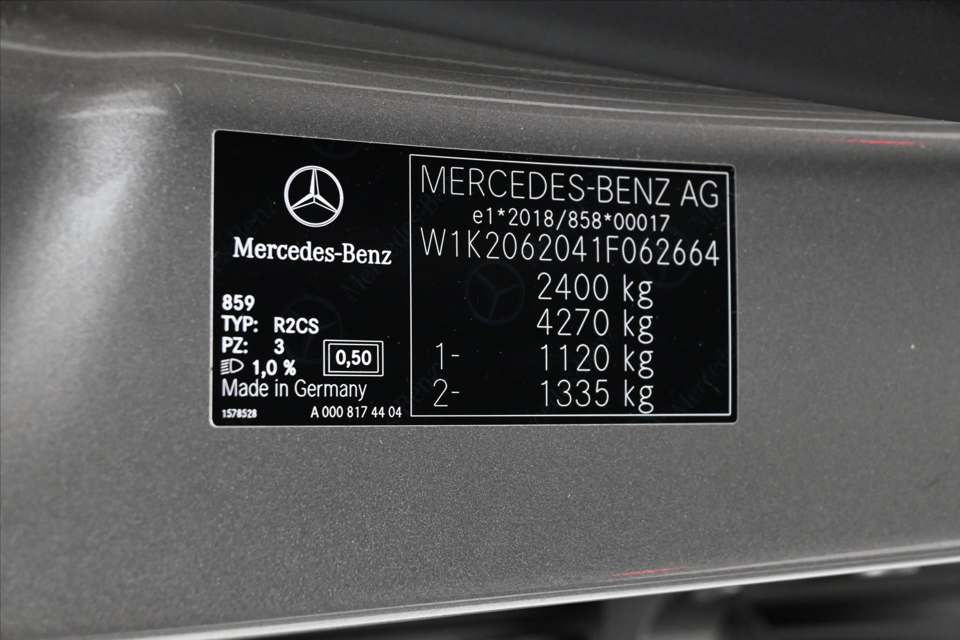 Hlavní fotografie vozu Mercedes-Benz Třídy C 2,0 220d 147 kW 4Matic 9G-Tron. Záruka až 5 let (12)