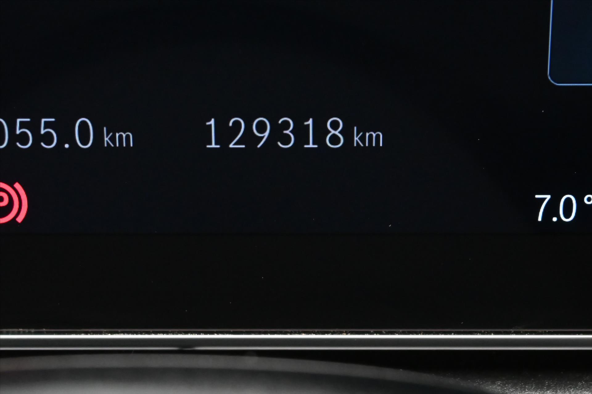 Hlavní fotografie vozu Mercedes-Benz Třídy C 2,0 220d 147 kW 4Matic 9G-Tron. Záruka až 5 let (17)