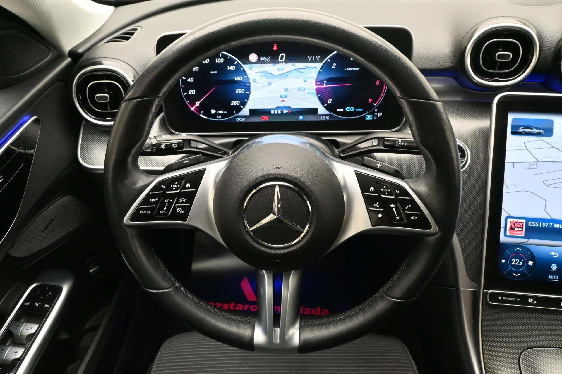Hlavní fotografie vozu Mercedes-Benz Třídy C 2,0 220d 147 kW 4Matic 9G-Tron. Záruka až 5 let (18)