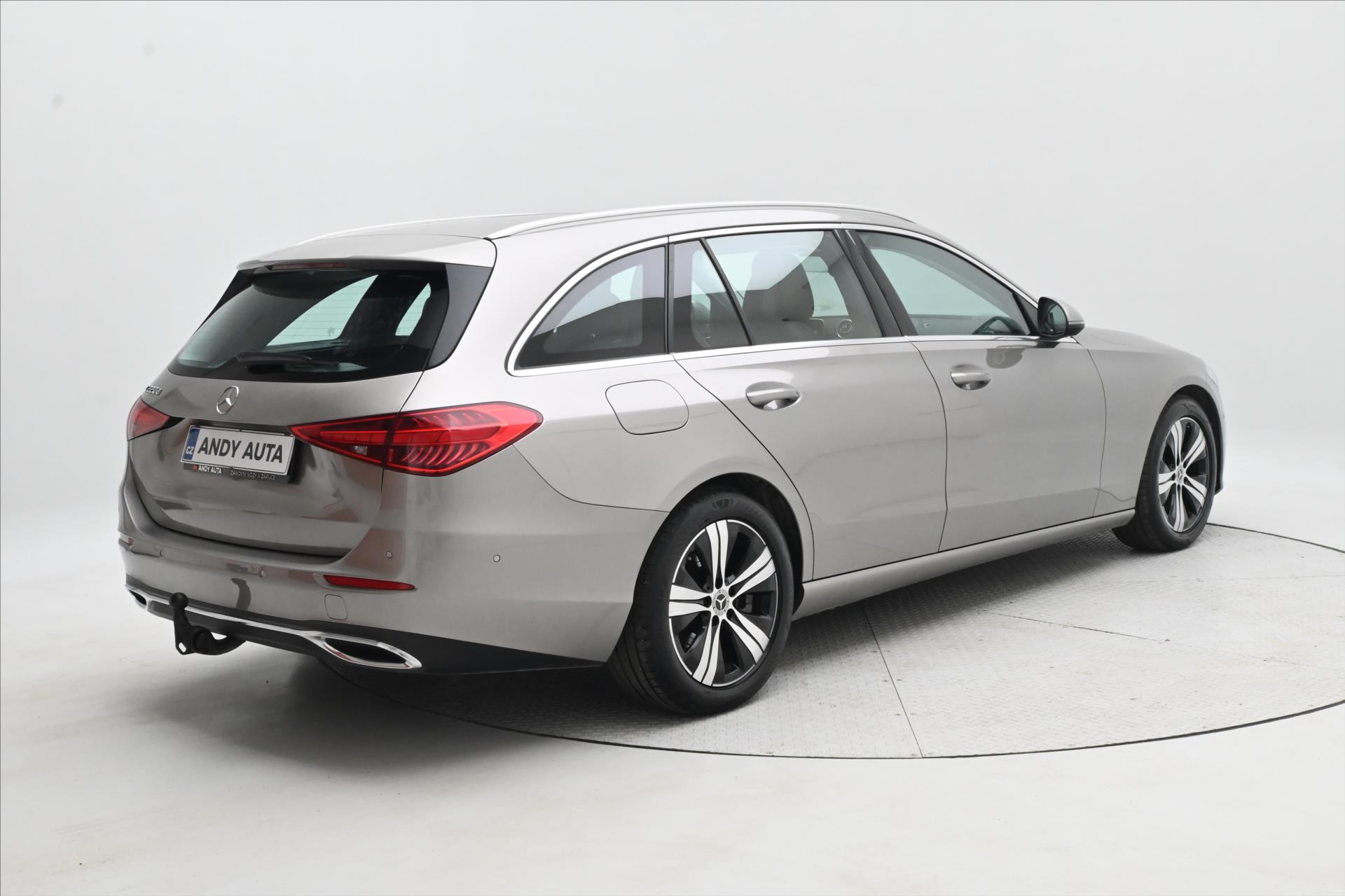 Hlavní fotografie vozu Mercedes-Benz Třídy C 2,0 220d 147 kW 4Matic 9G-Tron. Záruka až 5 let (5)