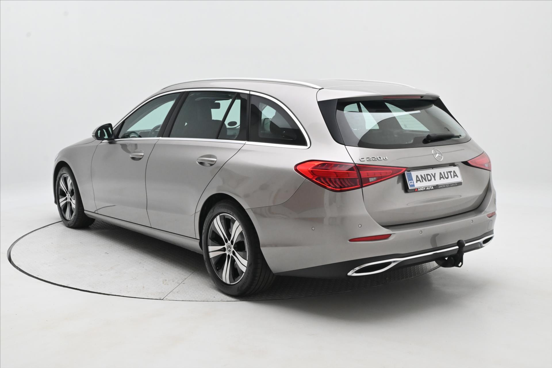 Hlavní fotografie vozu Mercedes-Benz Třídy C 2,0 220d 147 kW 4Matic 9G-Tron. Záruka až 5 let (7)