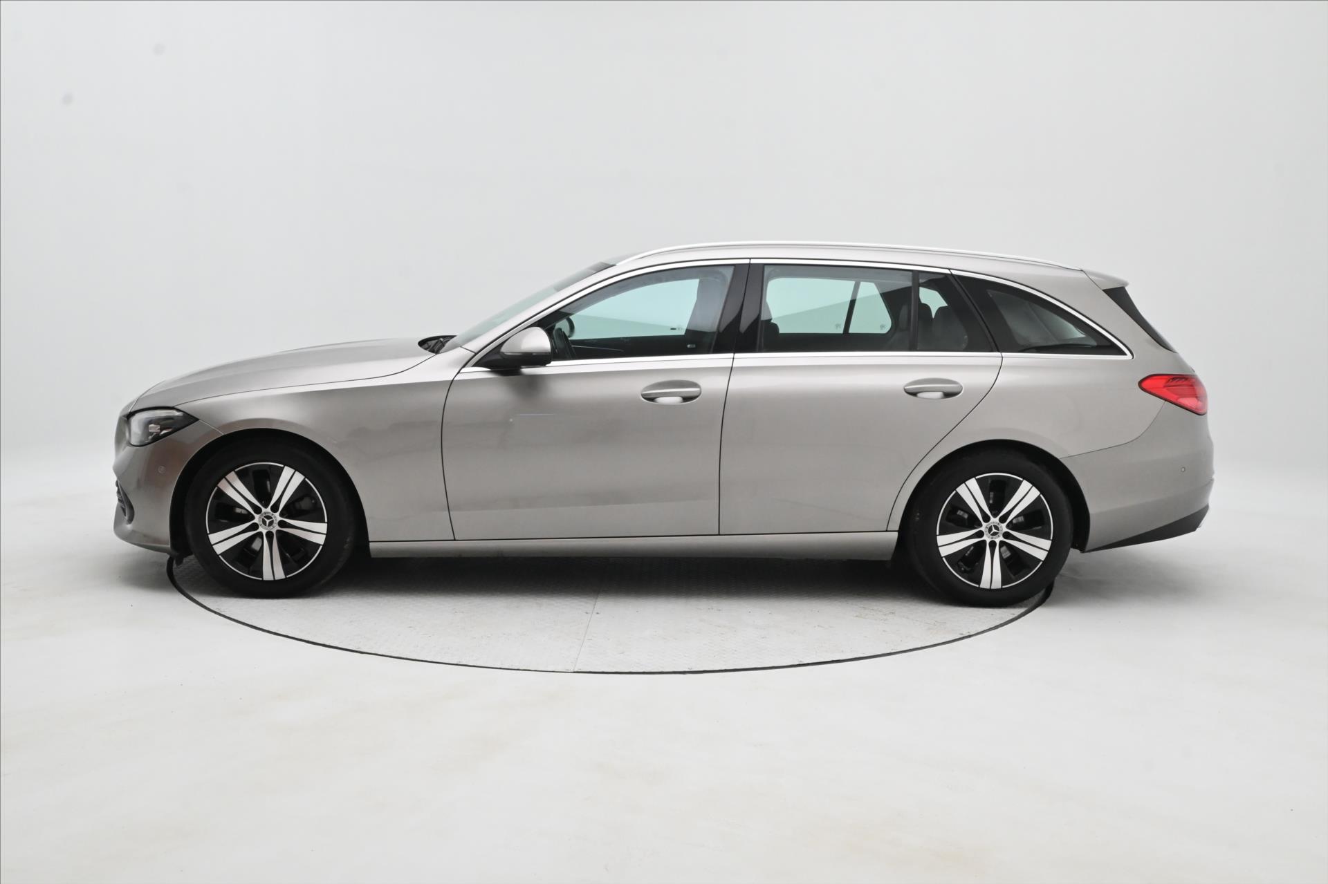 Hlavní fotografie vozu Mercedes-Benz Třídy C 2,0 220d 147 kW 4Matic 9G-Tron. Záruka až 5 let (8)