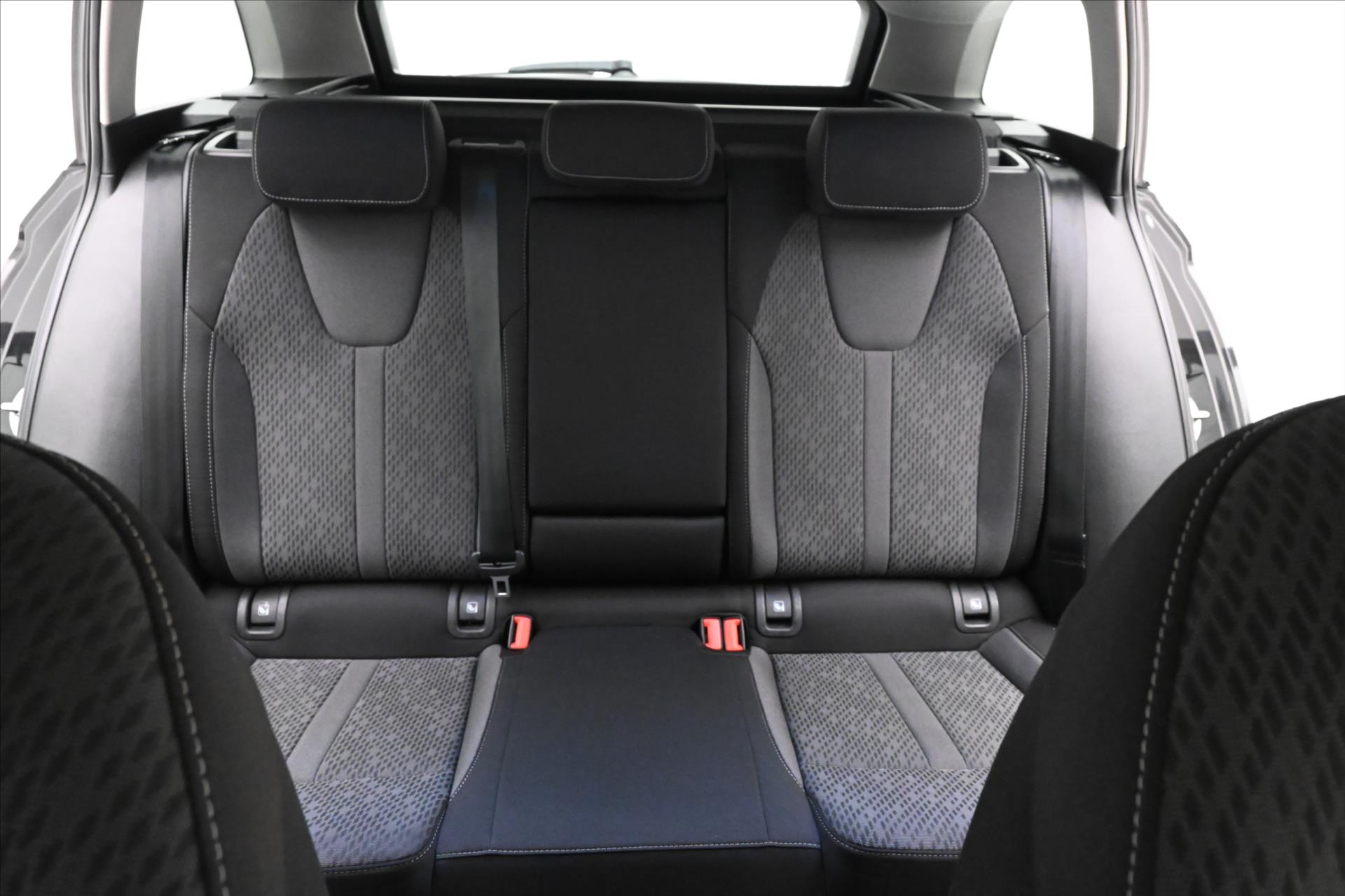 Hlavní fotografie vozu Škoda Octavia 2,0 TDI 110 kW DSG Style Záruka až 5 let (28)