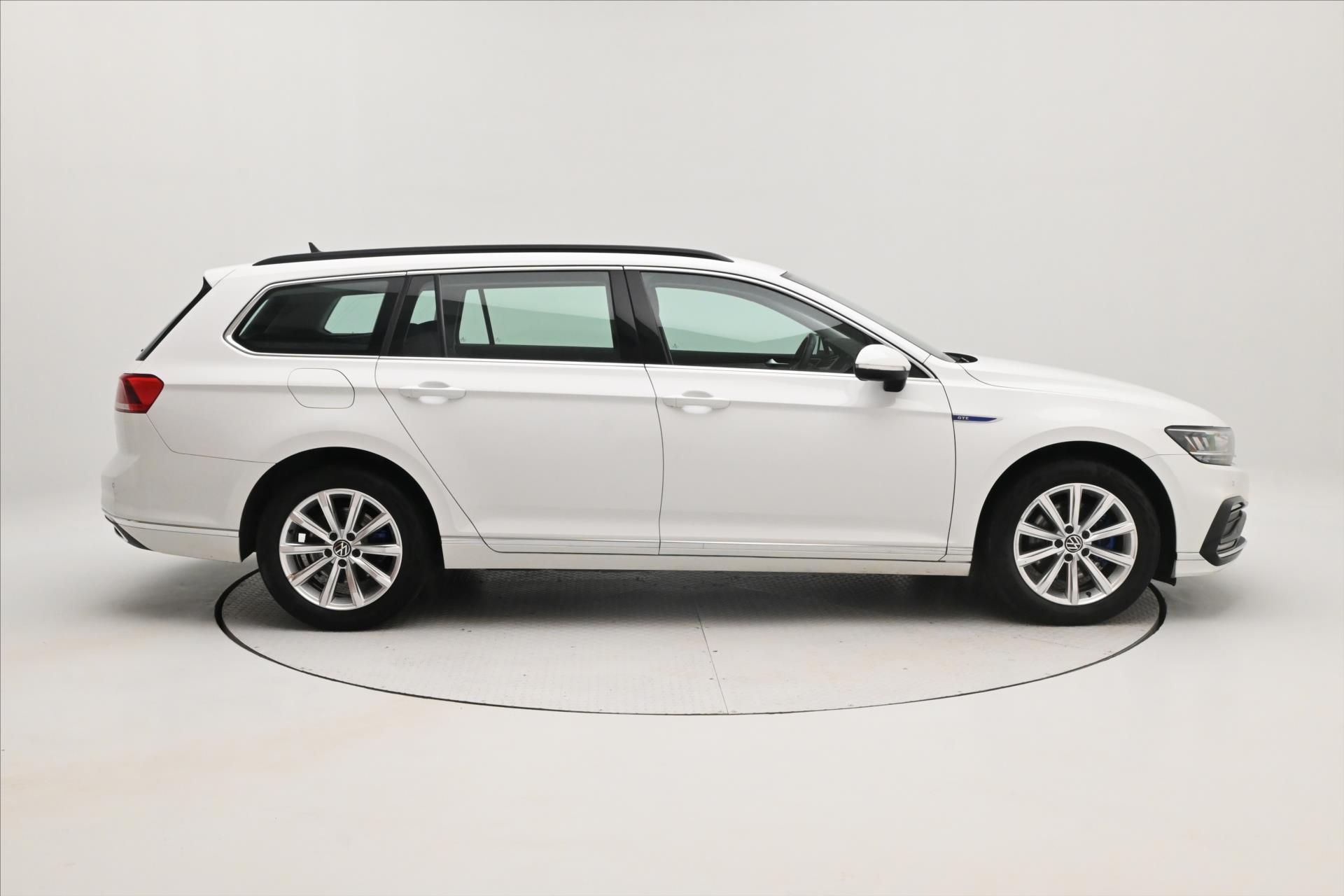 Hlavní fotografie vozu Volkswagen Passat 1,4 GTE 160 kW DSG Záruka až 5 let (4)