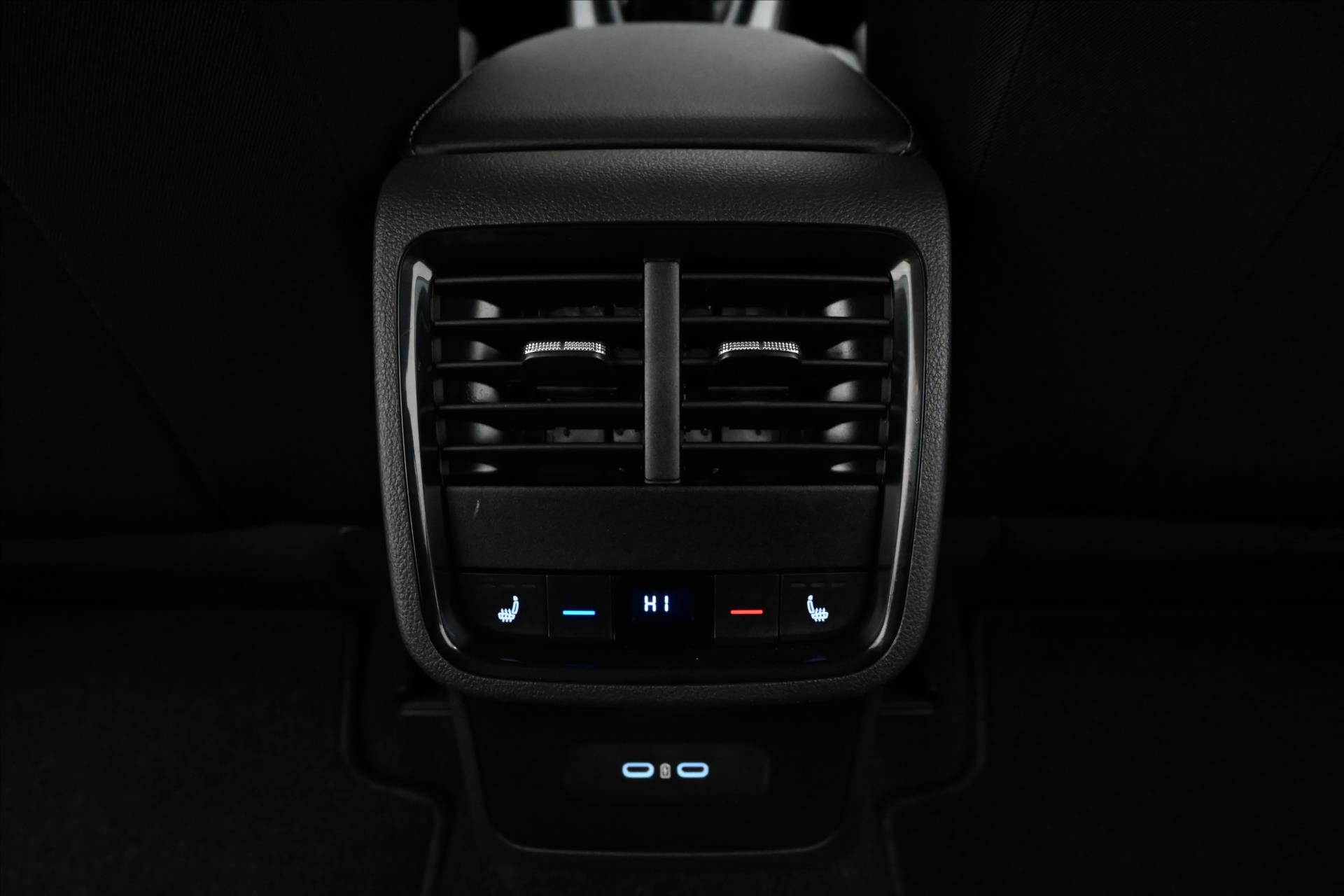 Hlavní fotografie vozu Škoda Octavia 2,0 TDI 110 kW TAŽNÉ Style Záruka až 5 let (22)