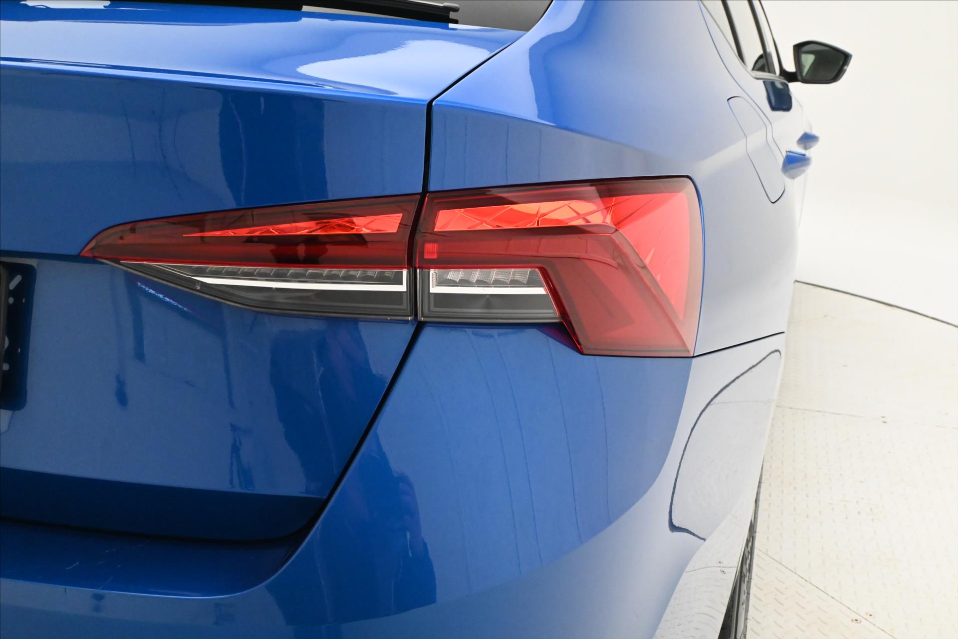 Hlavní fotografie vozu Škoda Octavia 2,0 TDI 110 kW TAŽNÉ Style Záruka až 5 let (30)