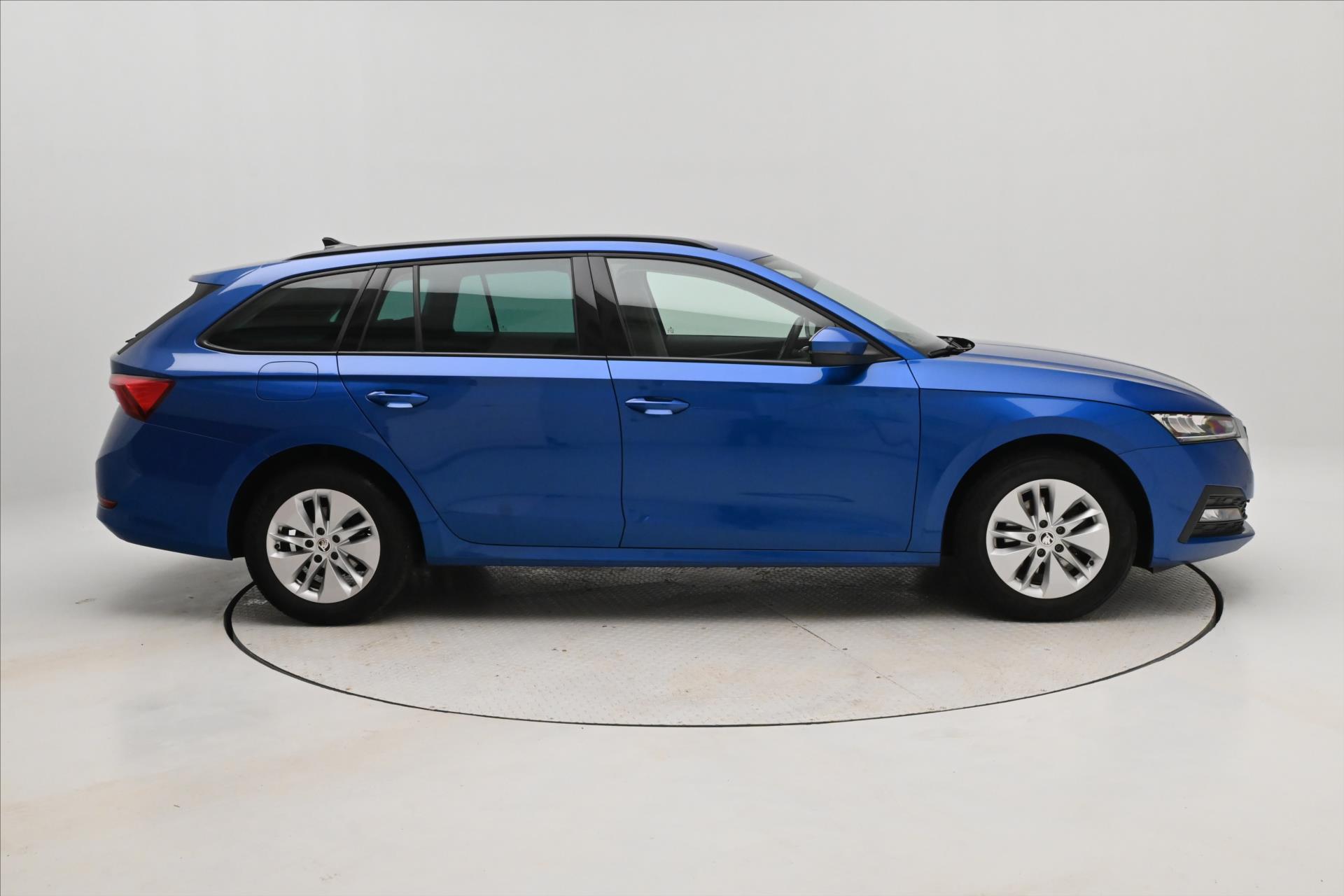 Hlavní fotografie vozu Škoda Octavia 2,0 TDI 110 kW TAŽNÉ Style Záruka až 5 let (4)