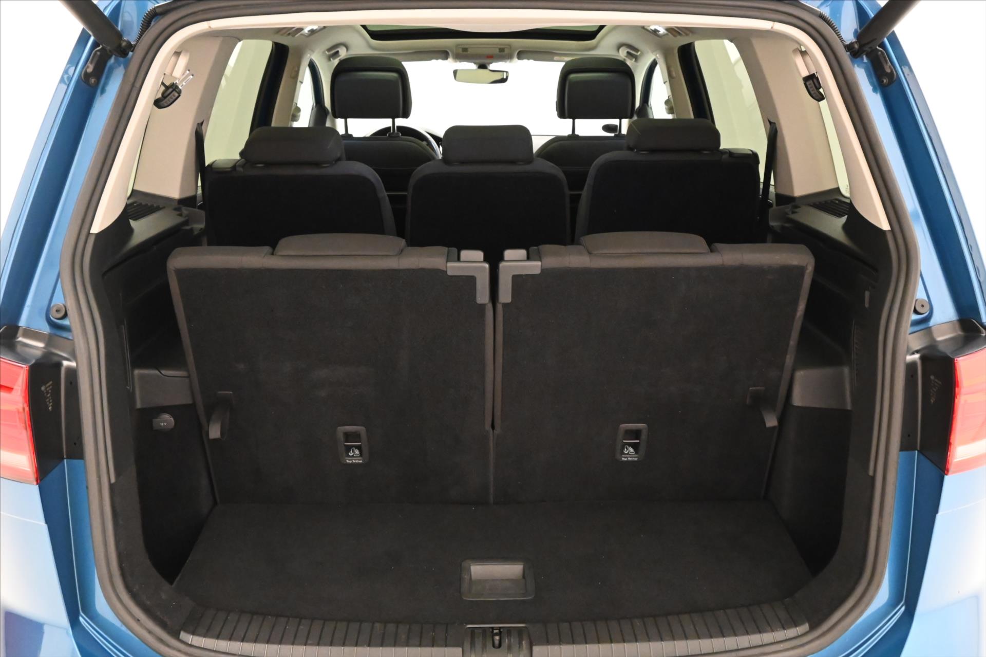 Hlavní fotografie vozu Volkswagen Touran 2,0 TDI 110 KW DSG Highline 7/Míst Záruka až 5 let (10)