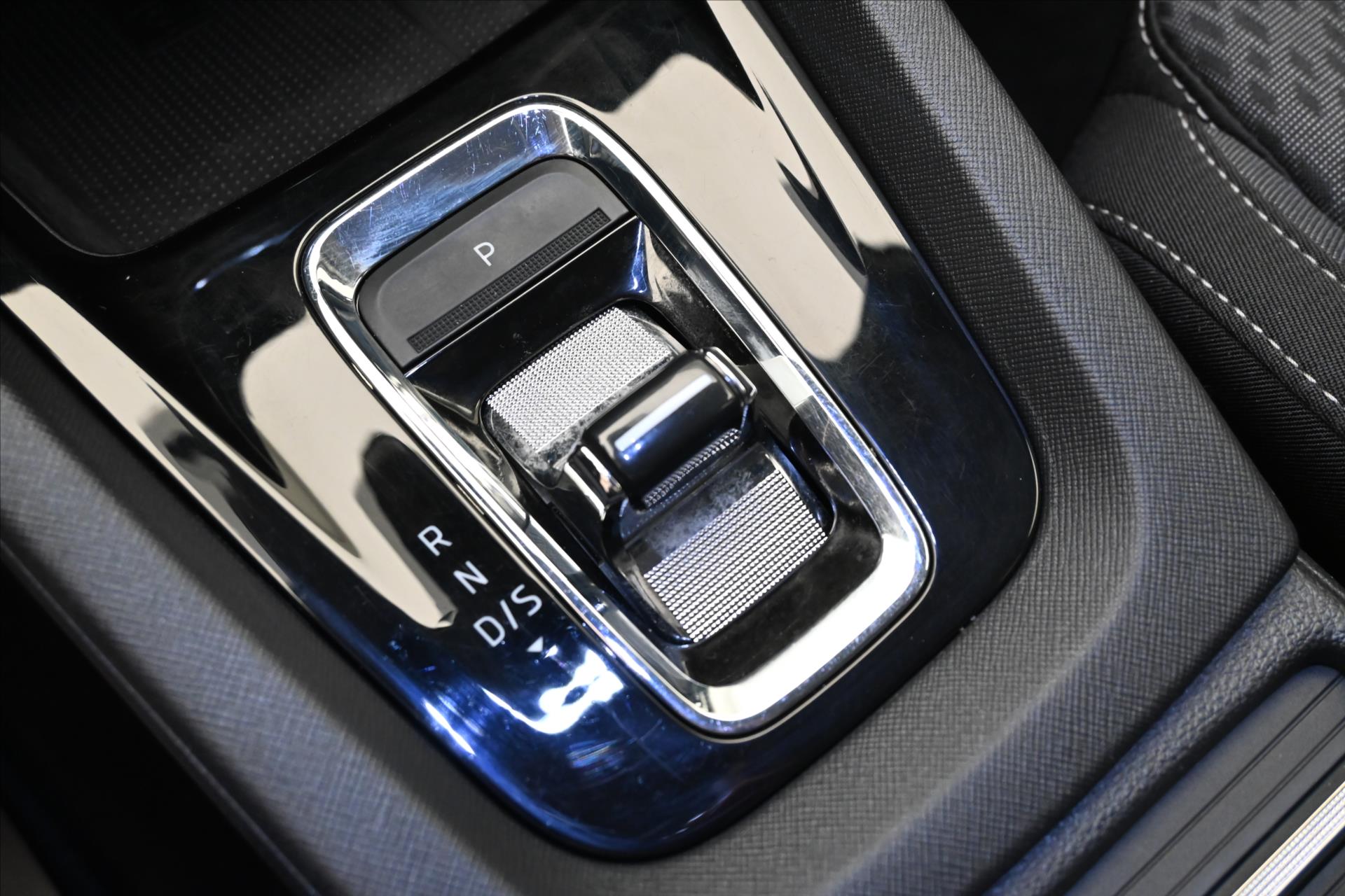 Hlavní fotografie vozu Škoda Octavia 2,0 TDI 110 kW DSG Style Záruka až 5 let (23)