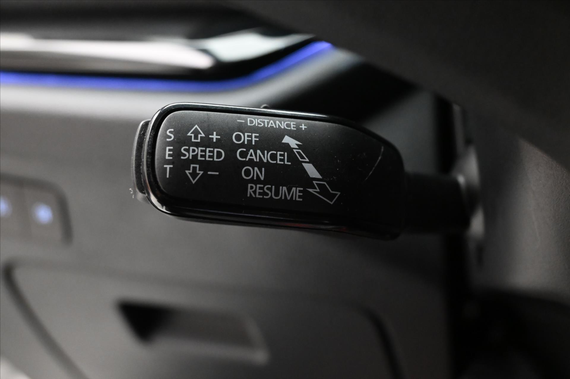 Hlavní fotografie vozu Škoda Octavia 2,0 TDI 110 kW DSG Style Záruka až 5 let (24)
