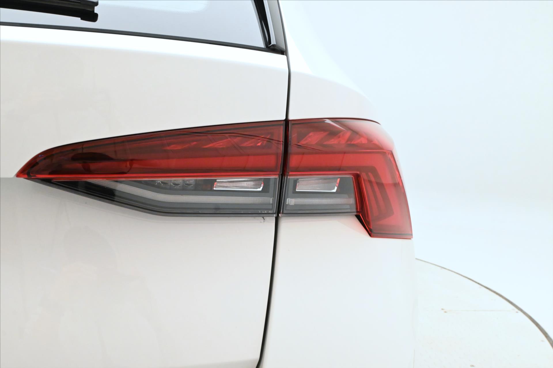 Hlavní fotografie vozu Škoda Octavia 2,0 TDI 110 kW DSG Style Záruka až 5 let (31)
