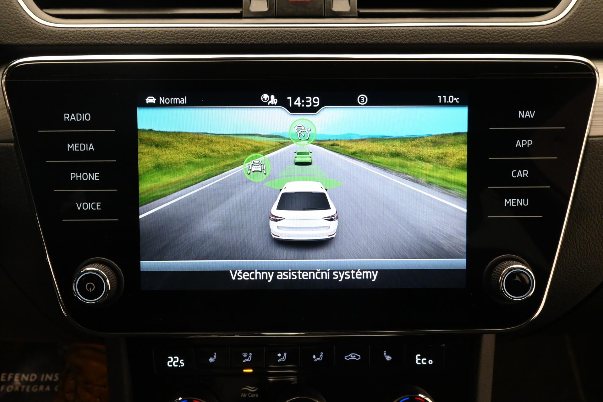 Hlavní fotografie vozu Škoda Superb 1,4 TSI iV 160KW DSG Ambition Záruka až 5 let (19)