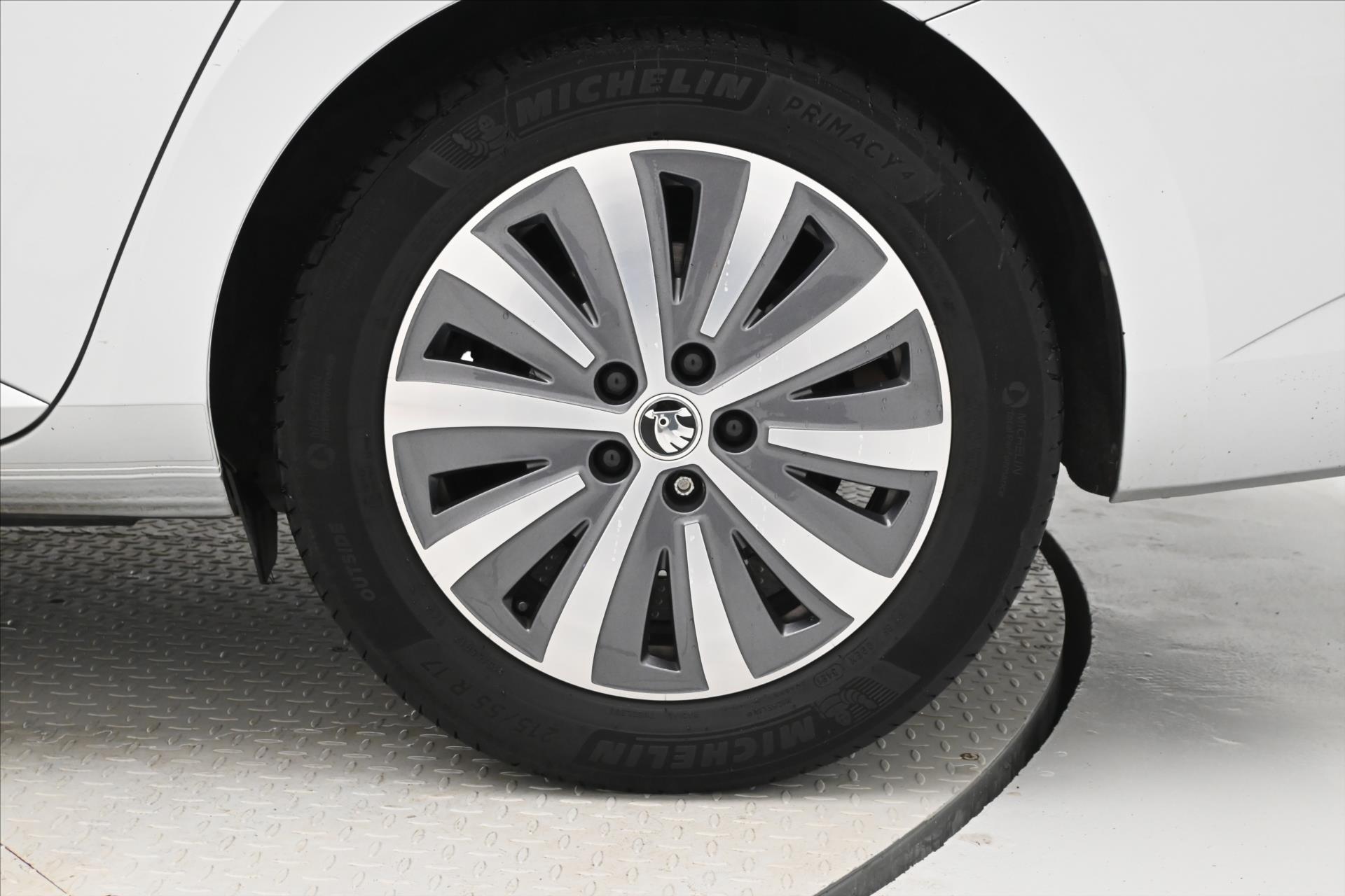 Hlavní fotografie vozu Škoda Superb 1,4 TSI iV 160KW DSG Ambition Záruka až 5 let (31)