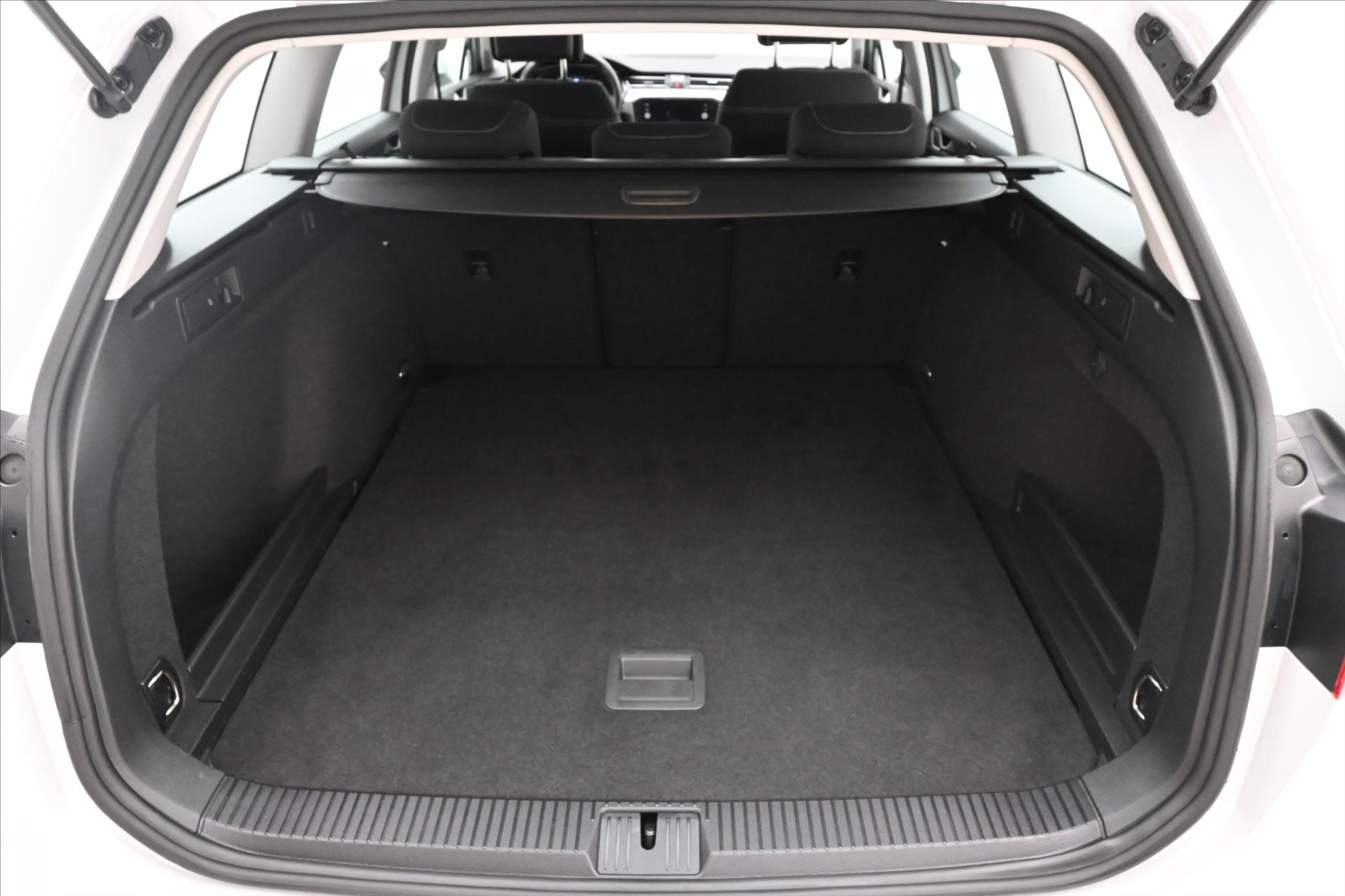 Hlavní fotografie vozu Volkswagen Passat 2,0 TDI 110 kW DSG Business Záruka až 5 let (10)