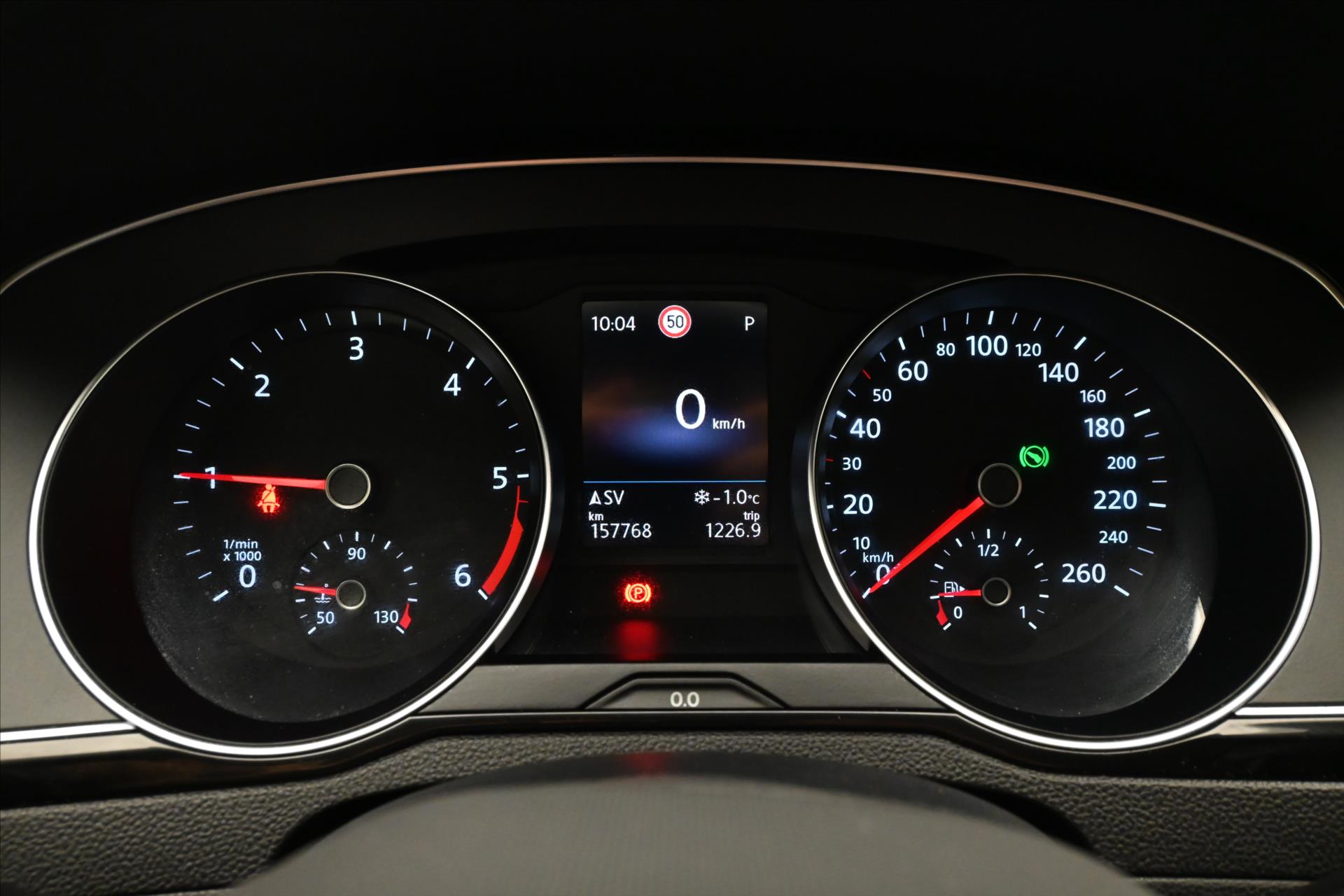 Hlavní fotografie vozu Volkswagen Passat 2,0 TDI 110 kW DSG Business Záruka až 5 let (16)