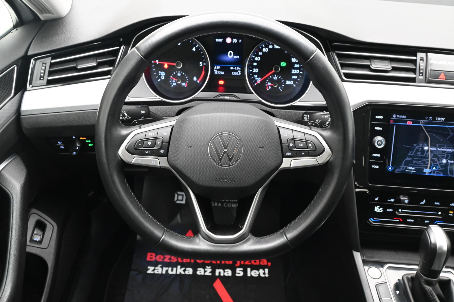 Hlavní fotografie vozu Volkswagen Passat 2,0 TDI 110 kW DSG Business Záruka až 5 let (18)