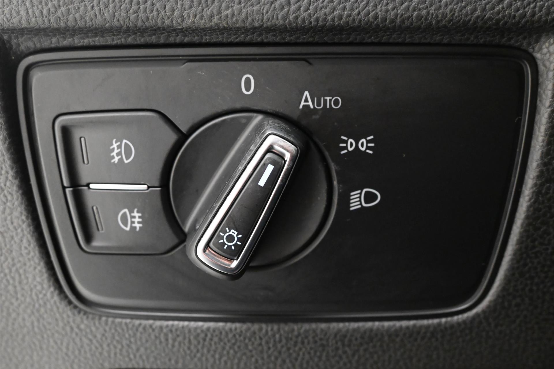 Hlavní fotografie vozu Volkswagen Passat 2,0 TDI 110 kW DSG Business Záruka až 5 let (27)