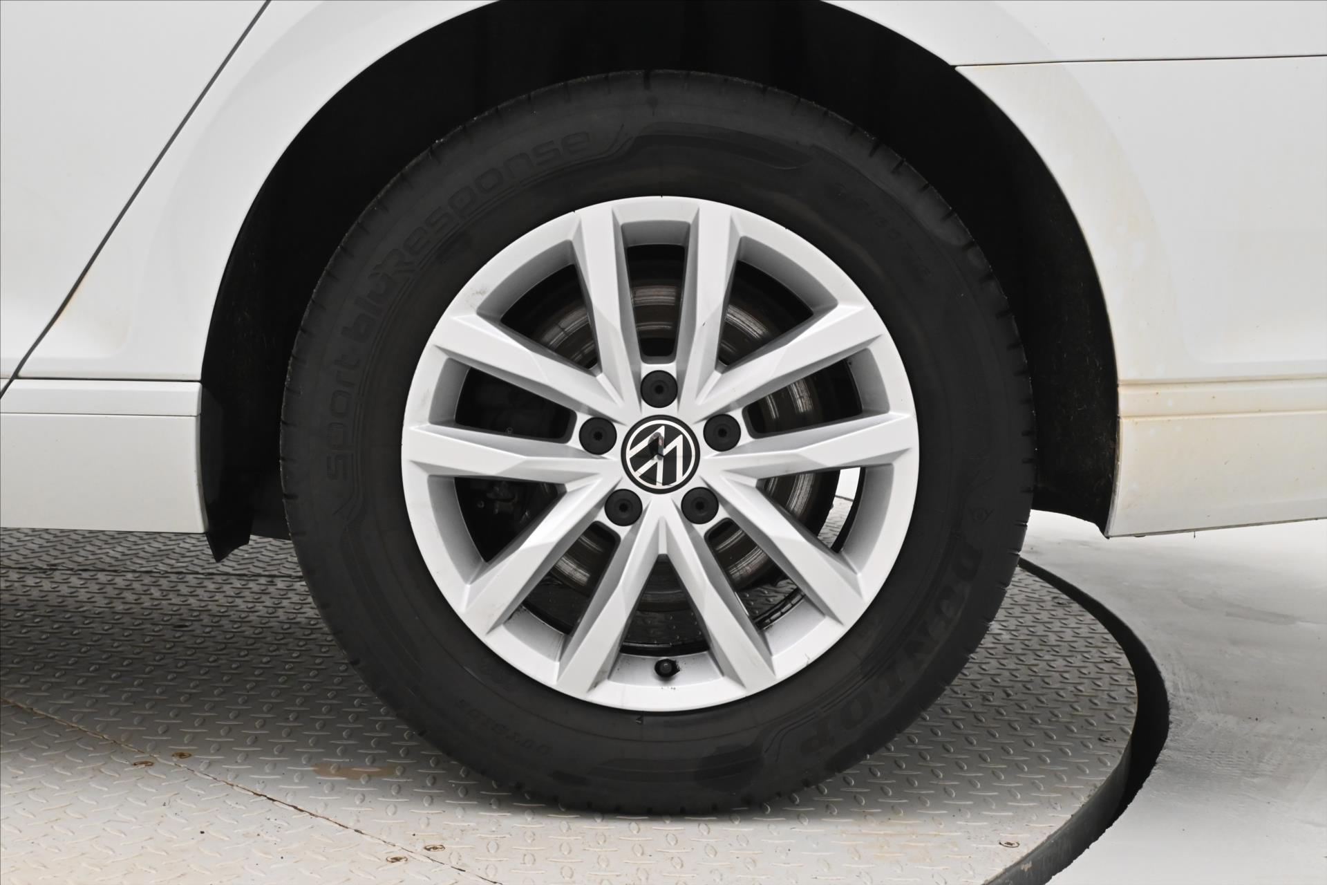 Hlavní fotografie vozu Volkswagen Passat 2,0 TDI 110 kW DSG Business Záruka až 5 let (31)