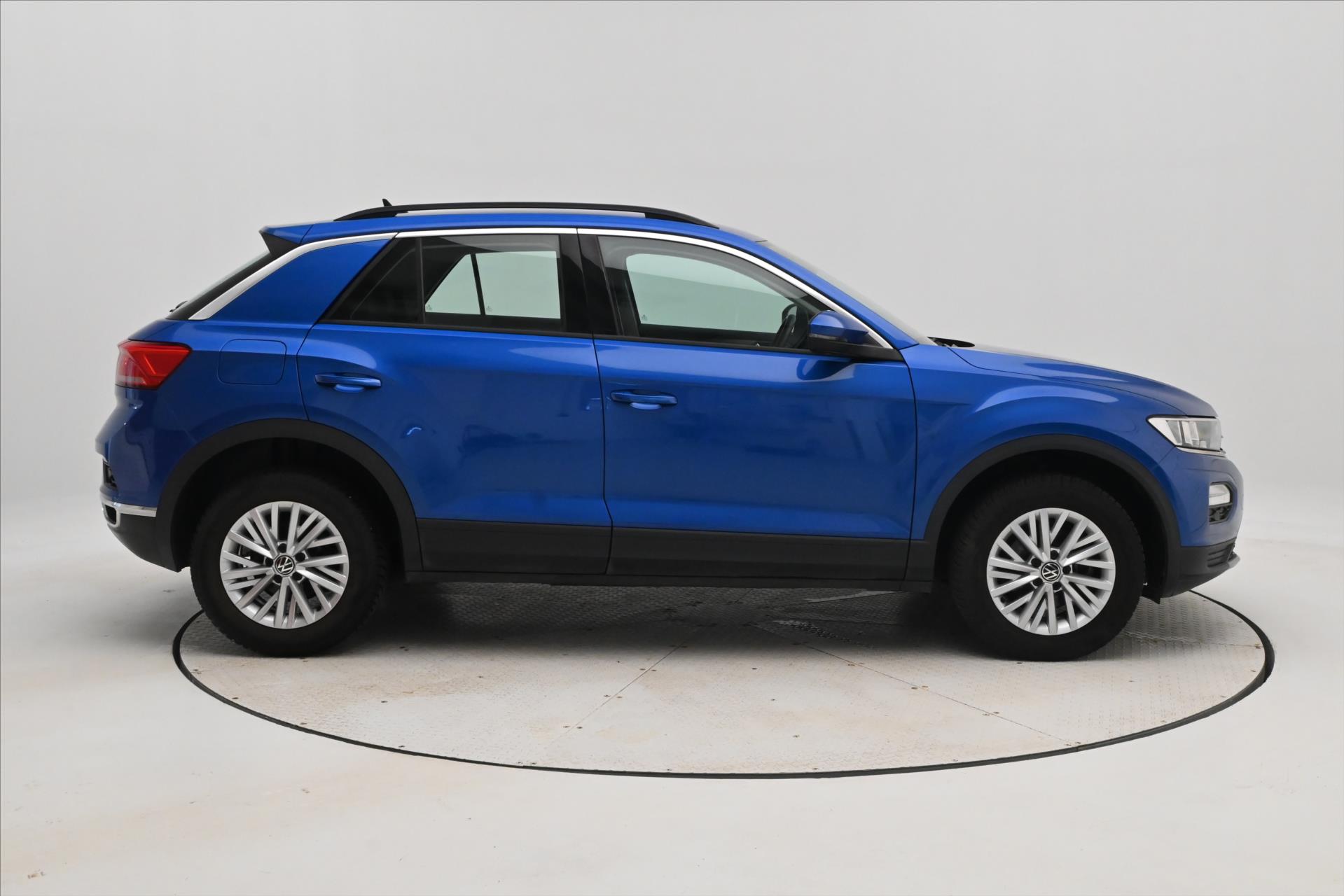 Hlavní fotografie vozu Volkswagen T-Roc 1,5 TSI 110 kW DSG Navi Záruka až 5 let (4)