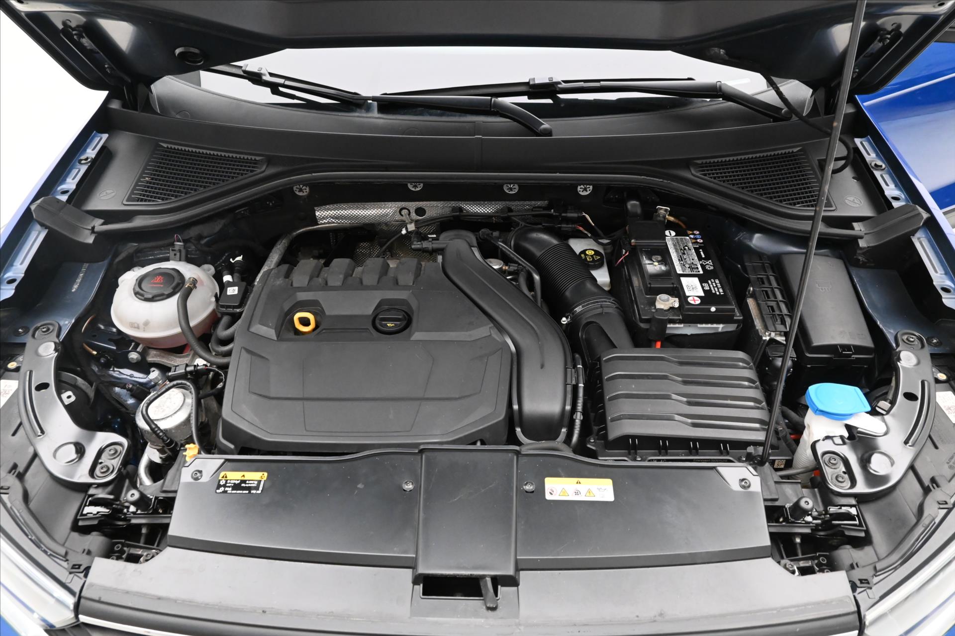 Hlavní fotografie vozu Volkswagen T-Roc 1,5 TSI 110 kW DSG Navi Záruka až 5 let (9)