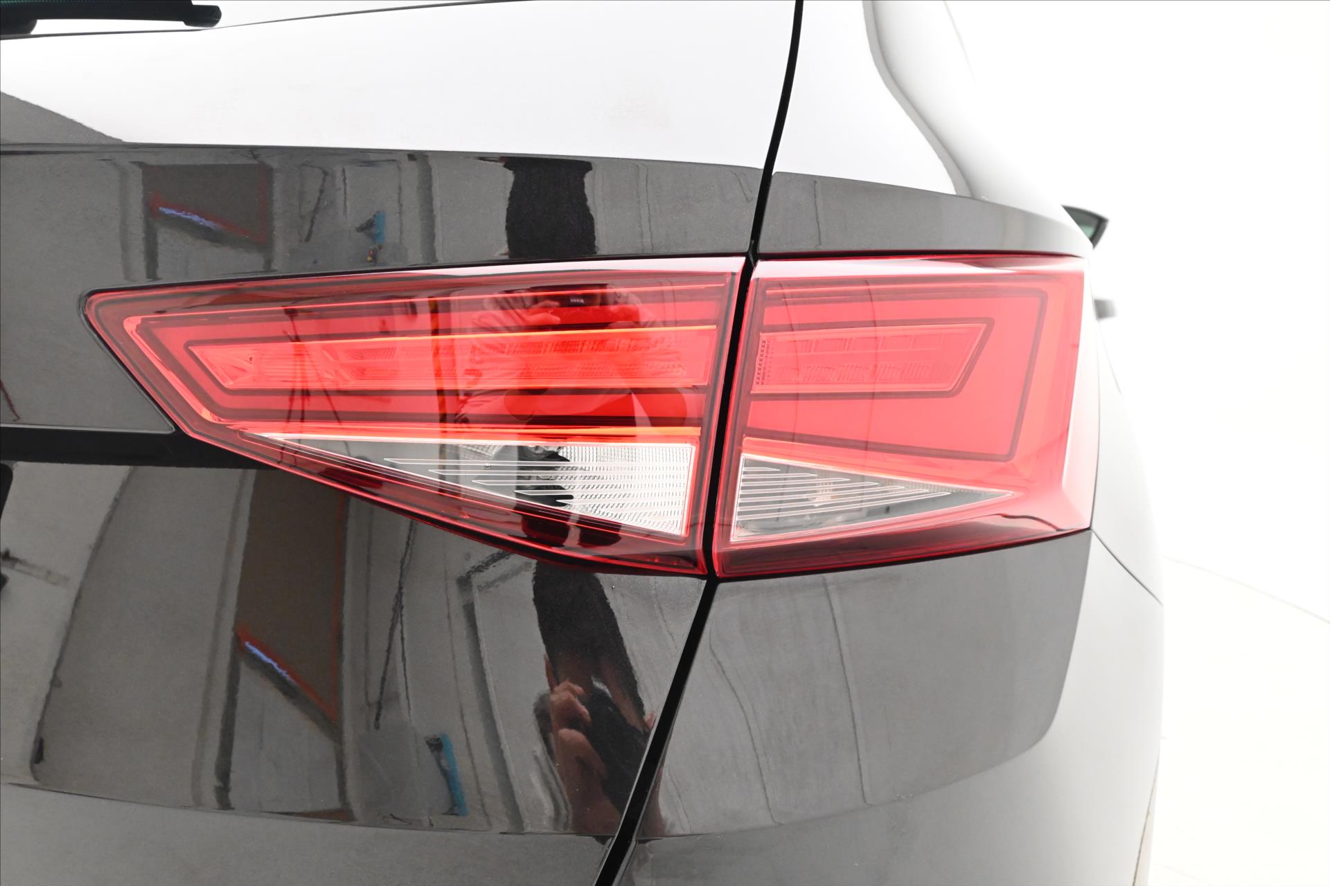 Hlavní fotografie vozu Seat Ateca 1,6 TDi 85kW ALCANTARA LED Záruka až 5 let (29)