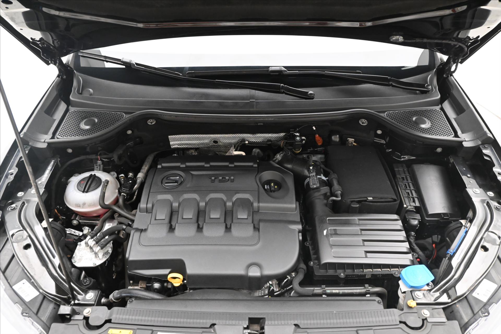 Hlavní fotografie vozu Seat Ateca 1,6 TDi 85kW ALCANTARA LED Záruka až 5 let (9)