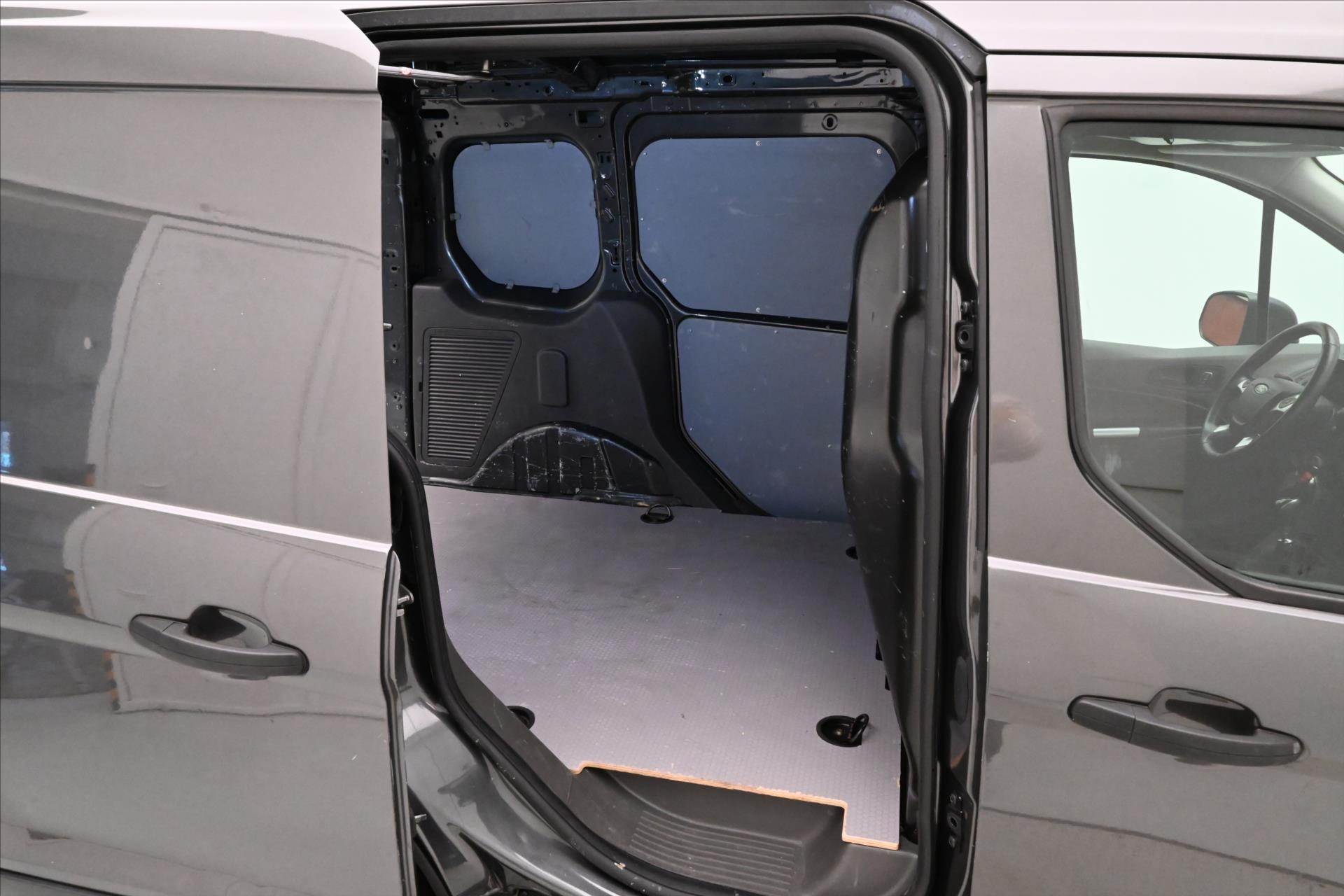 Hlavní fotografie vozu Ford Transit Connect 1,5 TDCI 76 kW Ecoblue Záruka až 5 let (12)