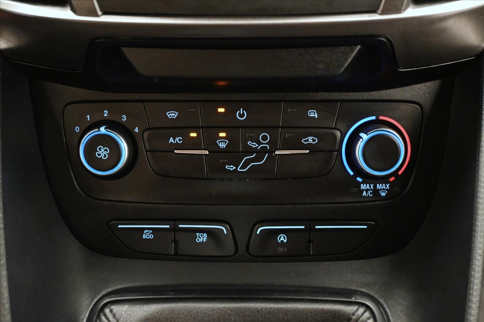 Hlavní fotografie vozu Ford Transit Connect 1,5 TDCI 76 kW Ecoblue Záruka až 5 let (21)