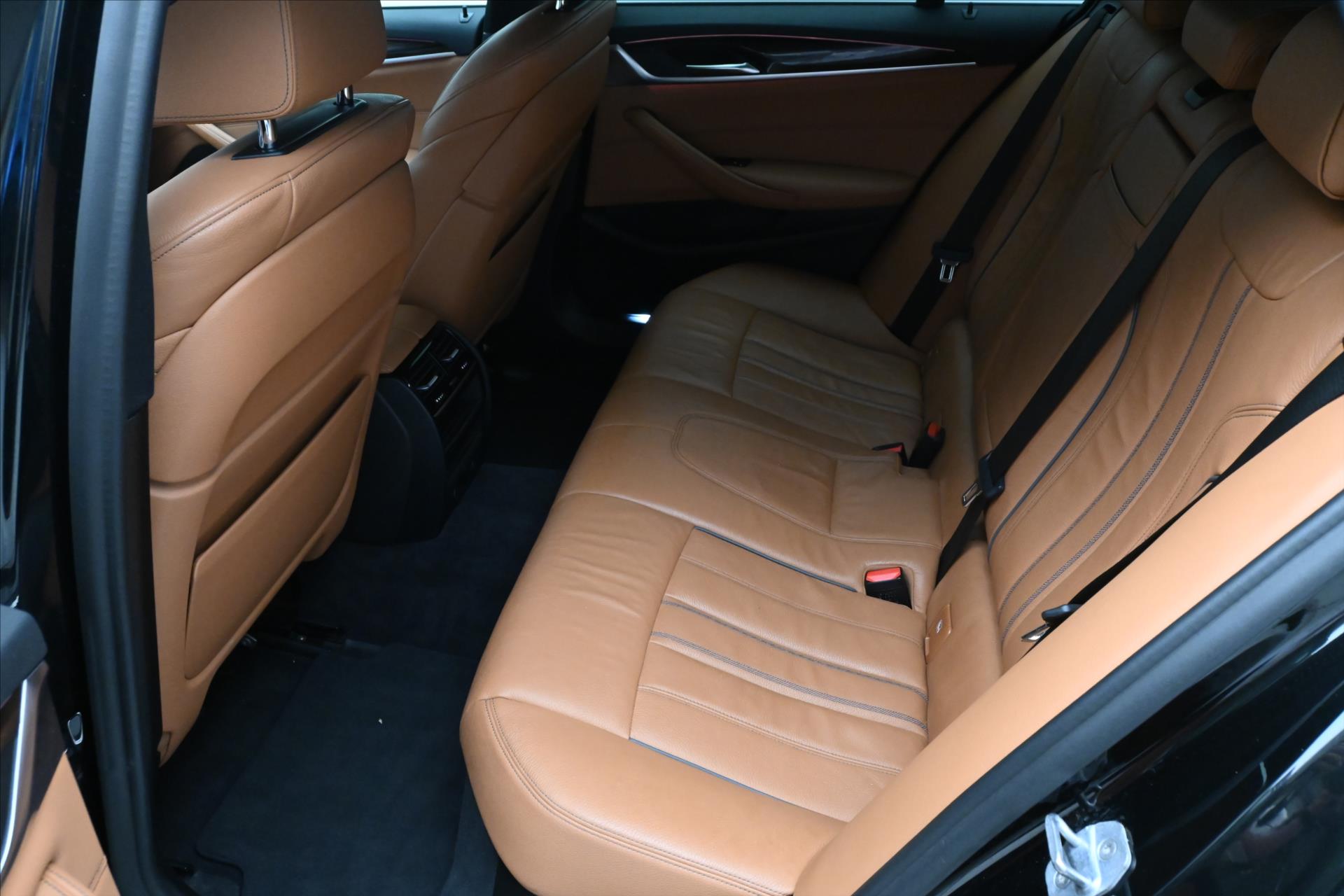 Hlavní fotografie vozu BMW Řada 5 3,0 530d 195 kW xDrive SPORTline Záruka až 5 let (14)