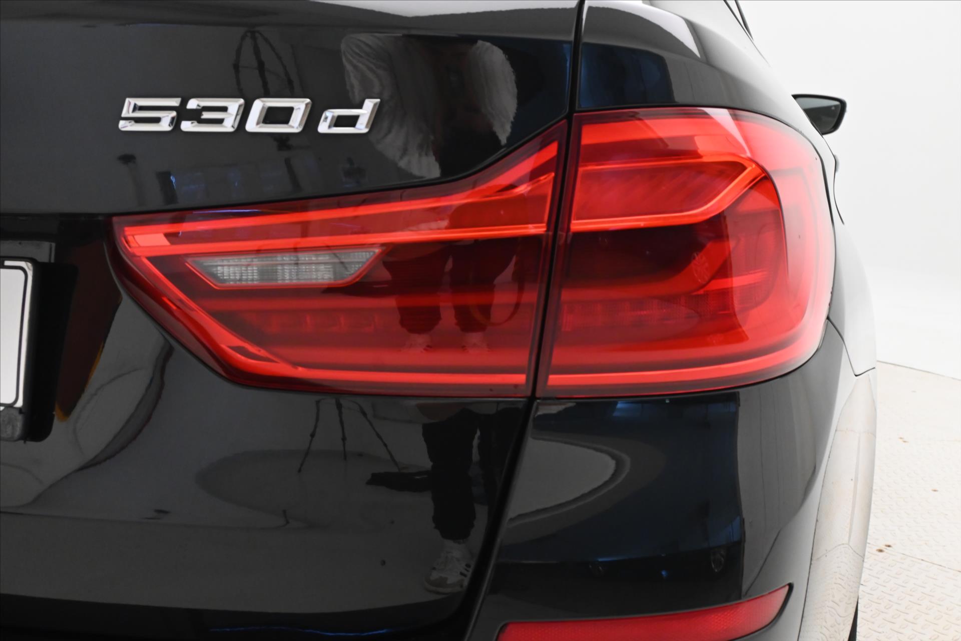 Hlavní fotografie vozu BMW Řada 5 3,0 530d 195 kW xDrive SPORTline Záruka až 5 let (29)