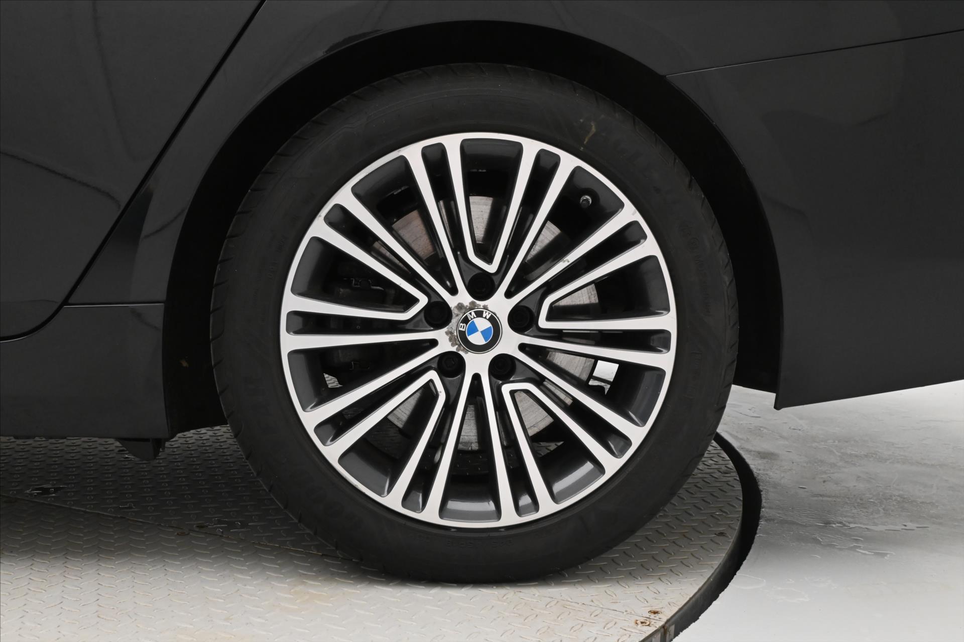 Hlavní fotografie vozu BMW Řada 5 3,0 530d 195 kW xDrive SPORTline Záruka až 5 let (30)