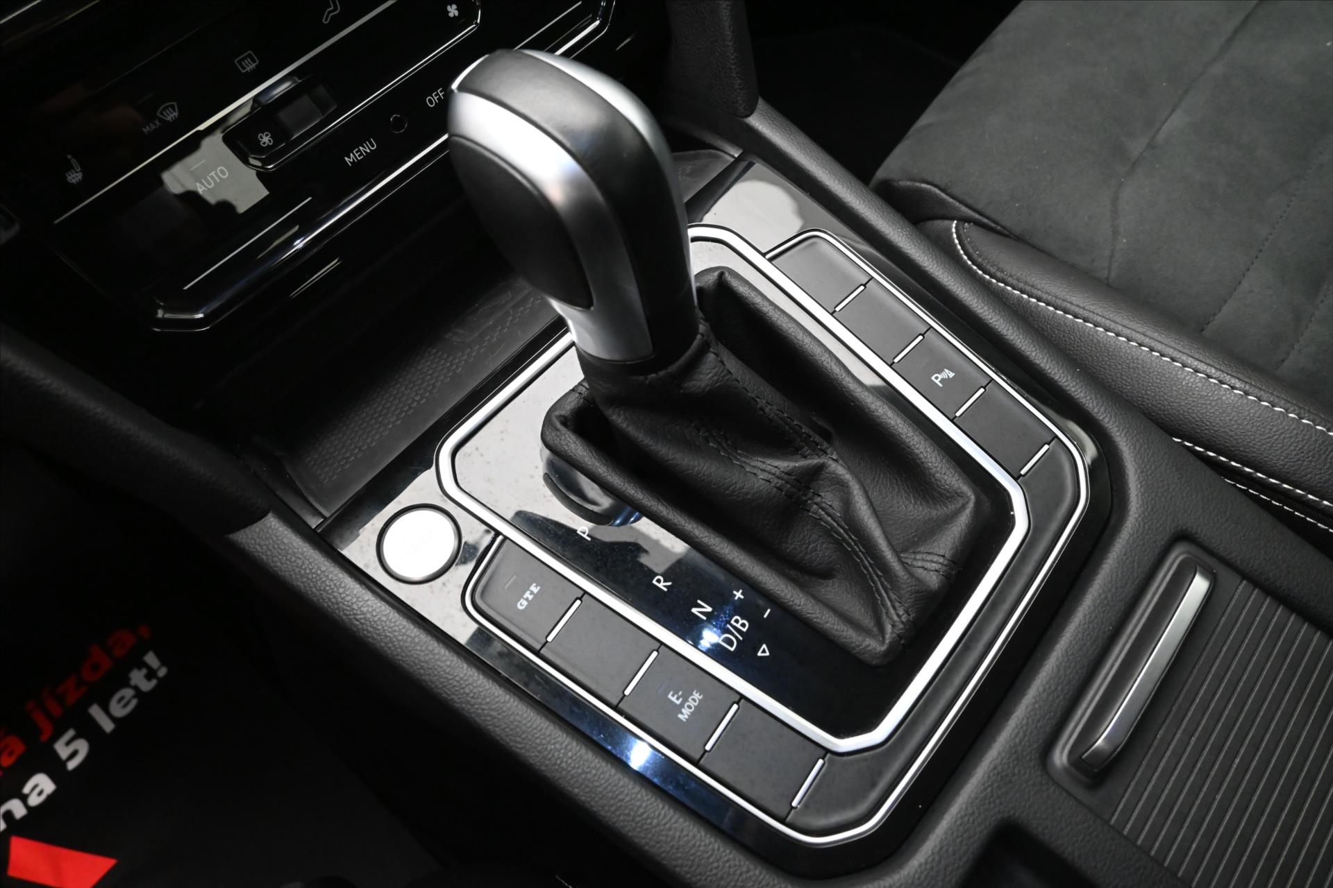 Hlavní fotografie vozu Volkswagen Passat 1,4 TSI GTE 160 kW DSG Highline Záruka až 5 let (23)