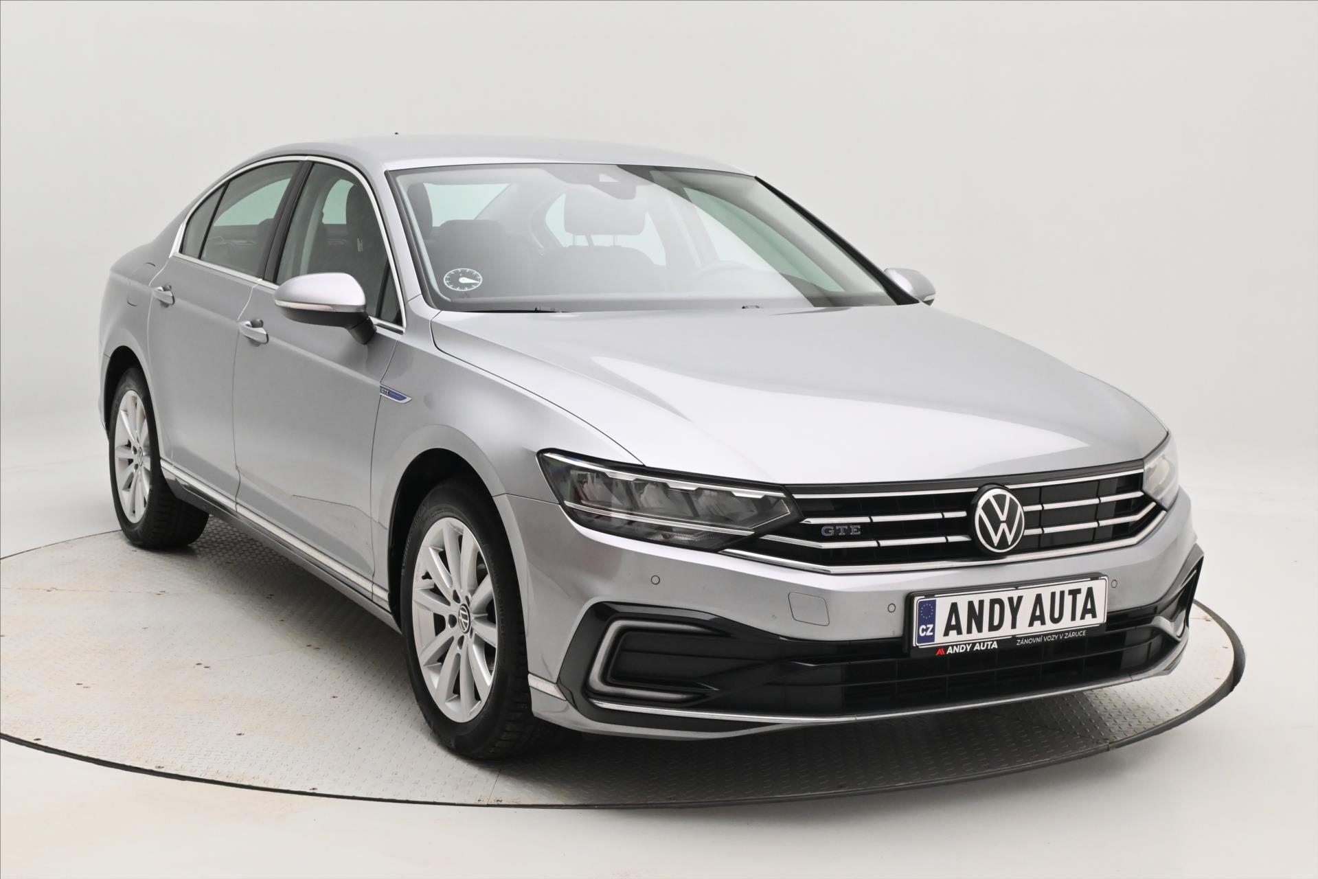 Hlavní fotografie vozu Volkswagen Passat 1,4 TSI GTE 160 kW DSG Highline Záruka až 5 let (3)