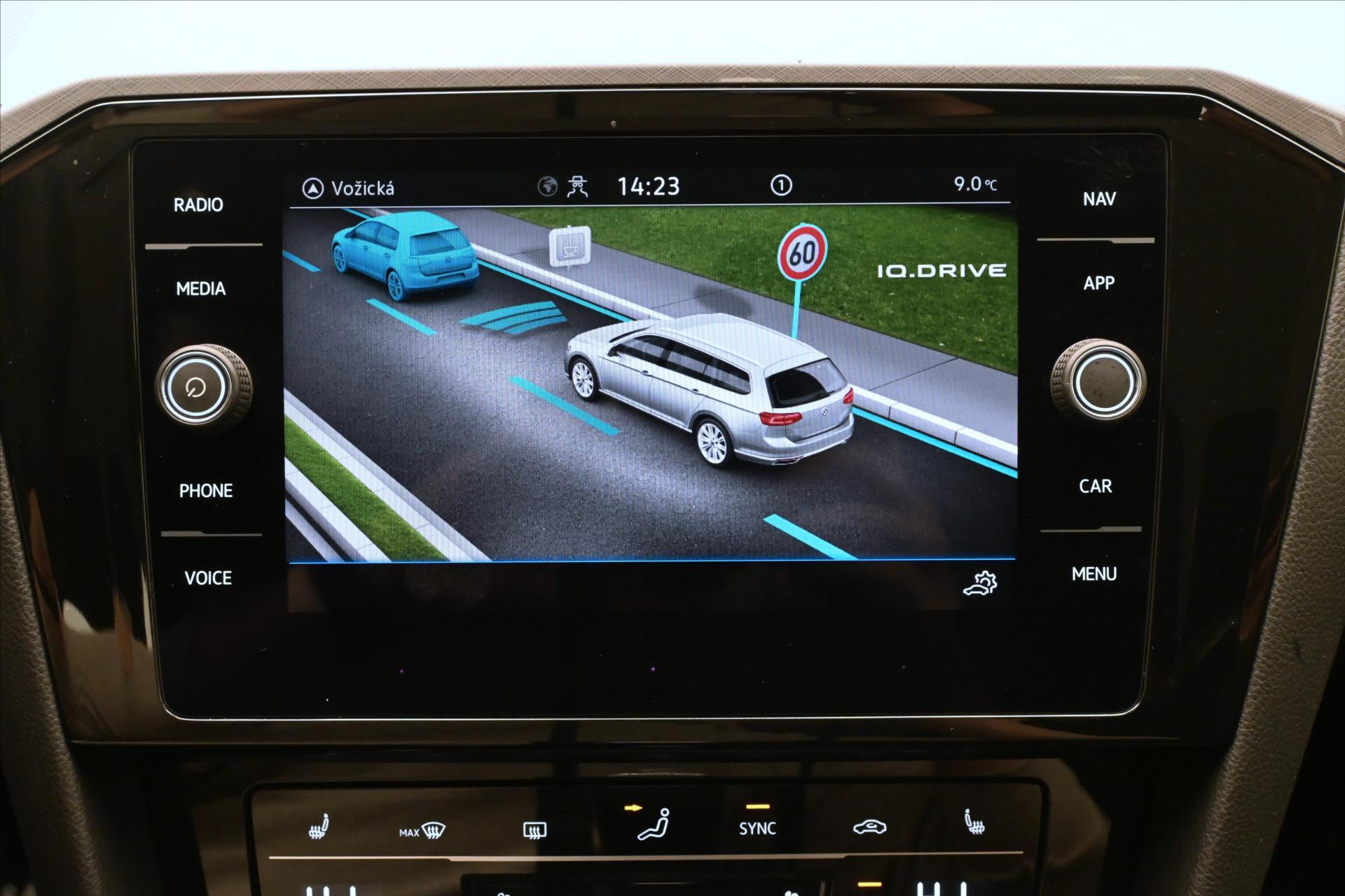 Hlavní fotografie vozu Volkswagen Passat 2,0 TDI 110 kW Business Záruka až 5 let (19)