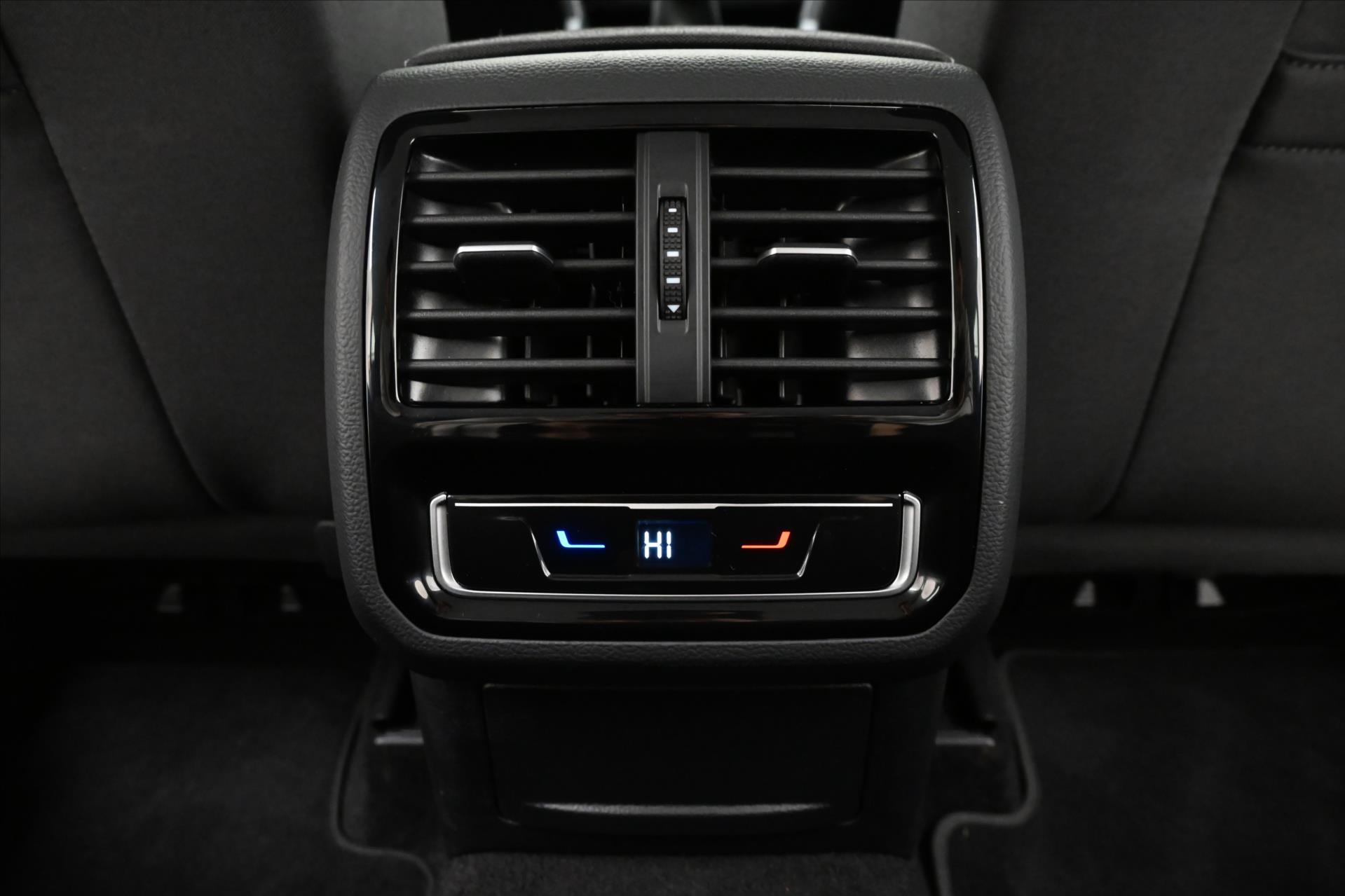 Hlavní fotografie vozu Volkswagen Passat 2,0 TDI 110 kW Business Záruka až 5 let (22)