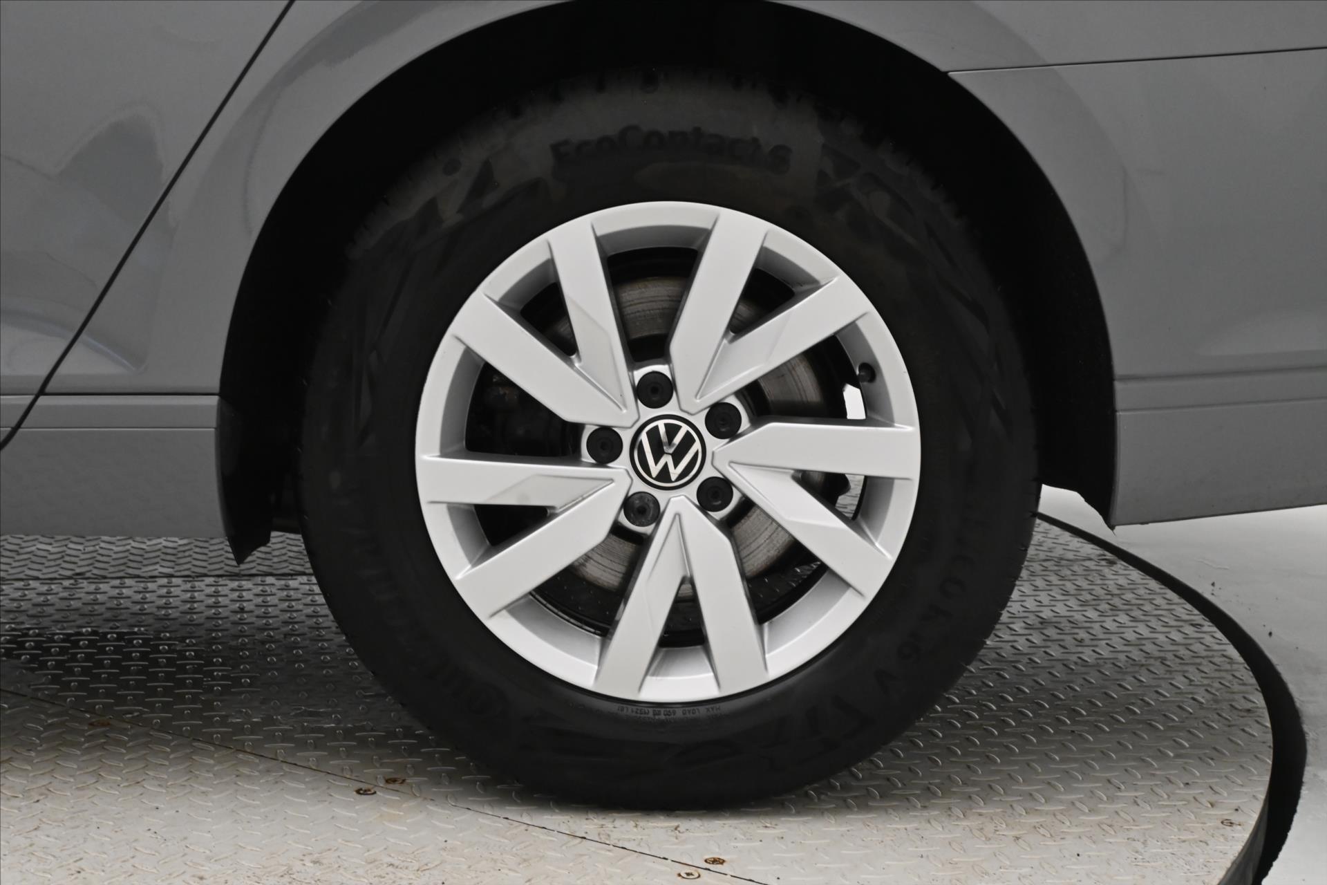 Hlavní fotografie vozu Volkswagen Passat 2,0 TDI 110 kW Business Záruka až 5 let (32)
