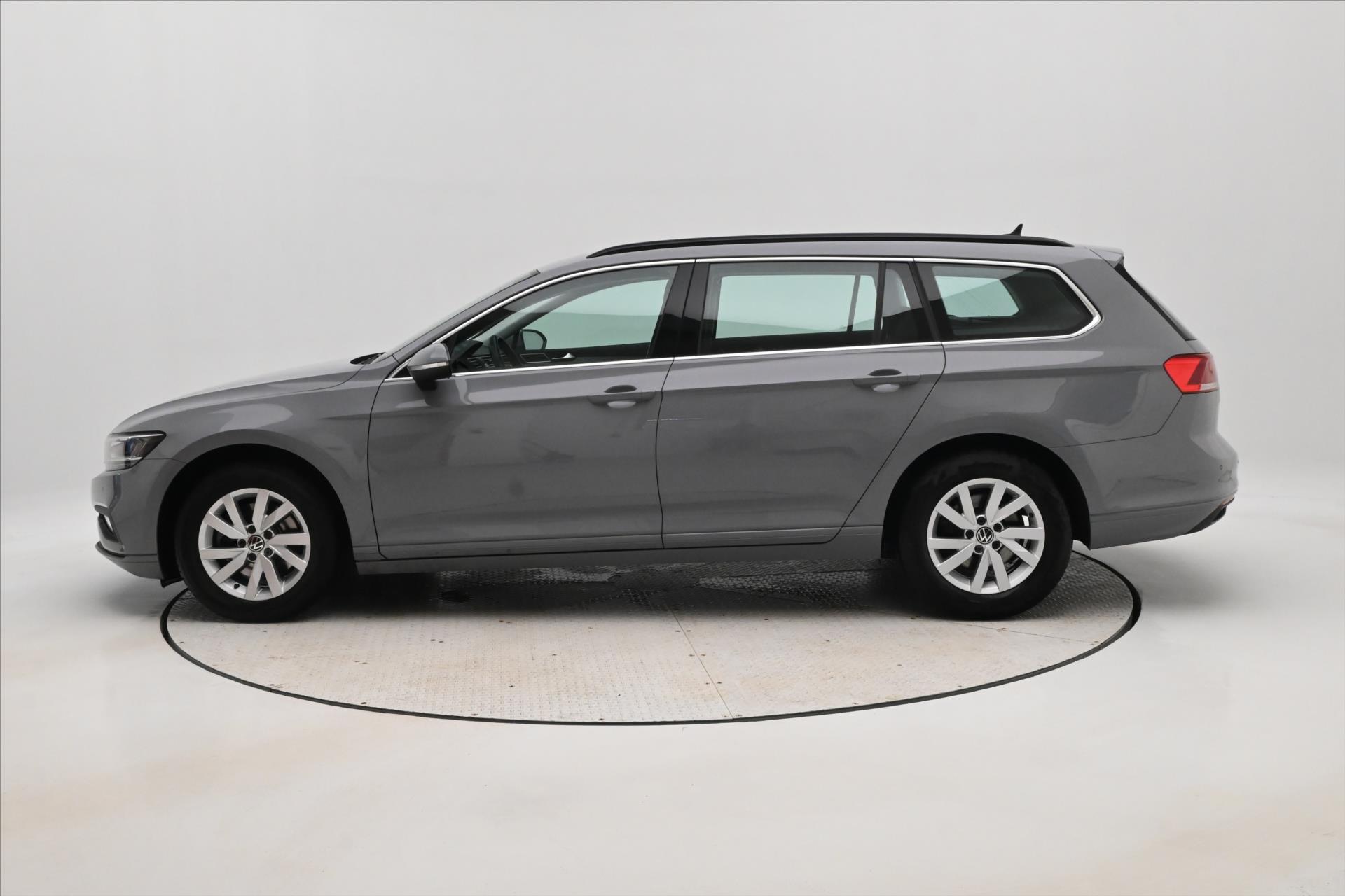 Hlavní fotografie vozu Volkswagen Passat 2,0 TDI 110 kW Business Záruka až 5 let (8)
