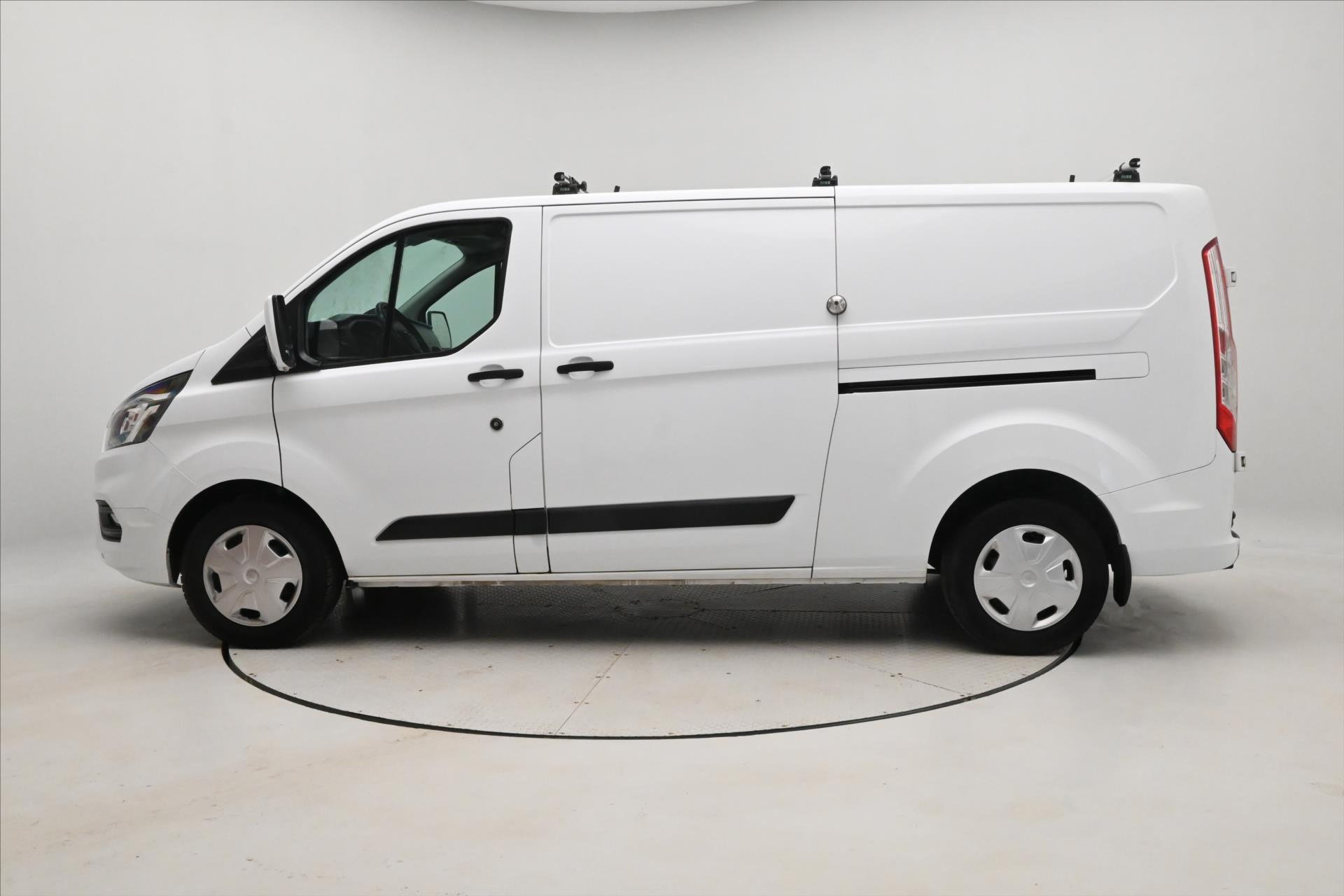 Main photo of the car Ford Transit Custom 2.0 ECOBLUE 96KW L2H1 Warranty up to 5 years (8)