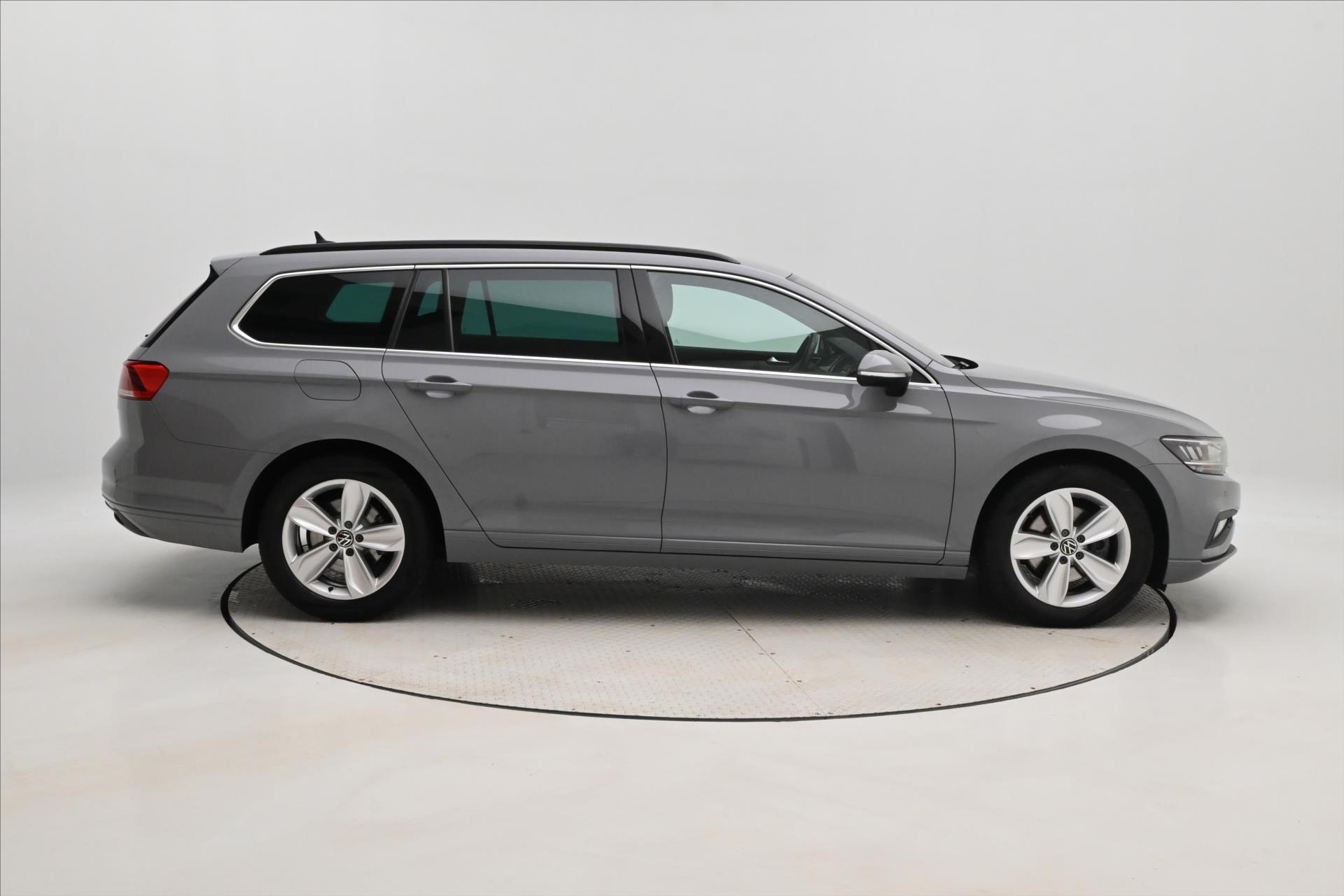 Hlavní fotografie vozu Volkswagen Passat 2,0 TDI 110 kW DSG Business Záruka až 5 let (4)