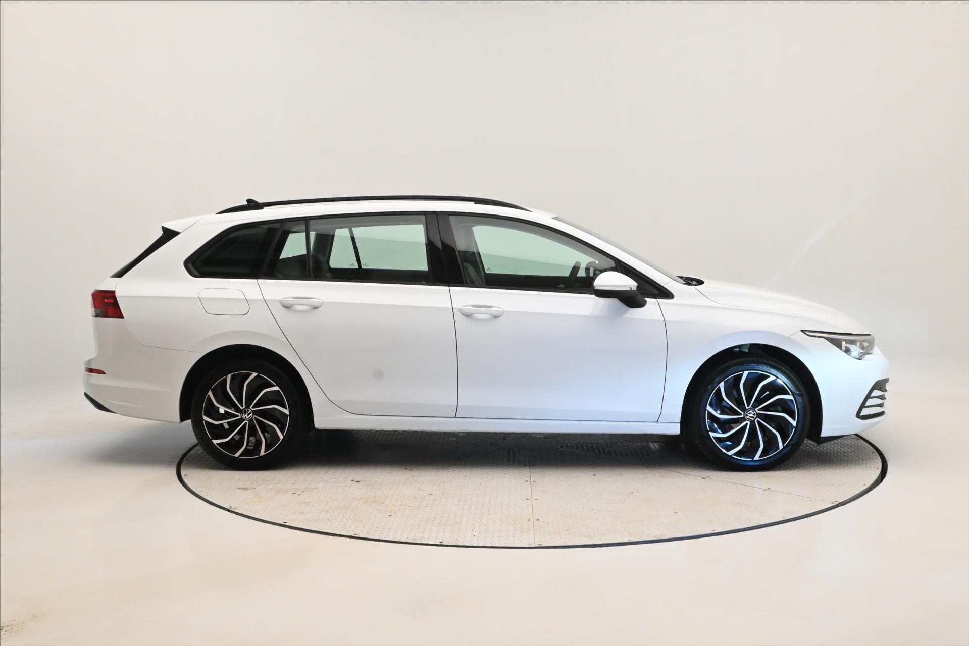 Hlavní fotografie vozu Volkswagen Golf 2,0 TDI 110kW Business LED Záruka až 5 let (4)