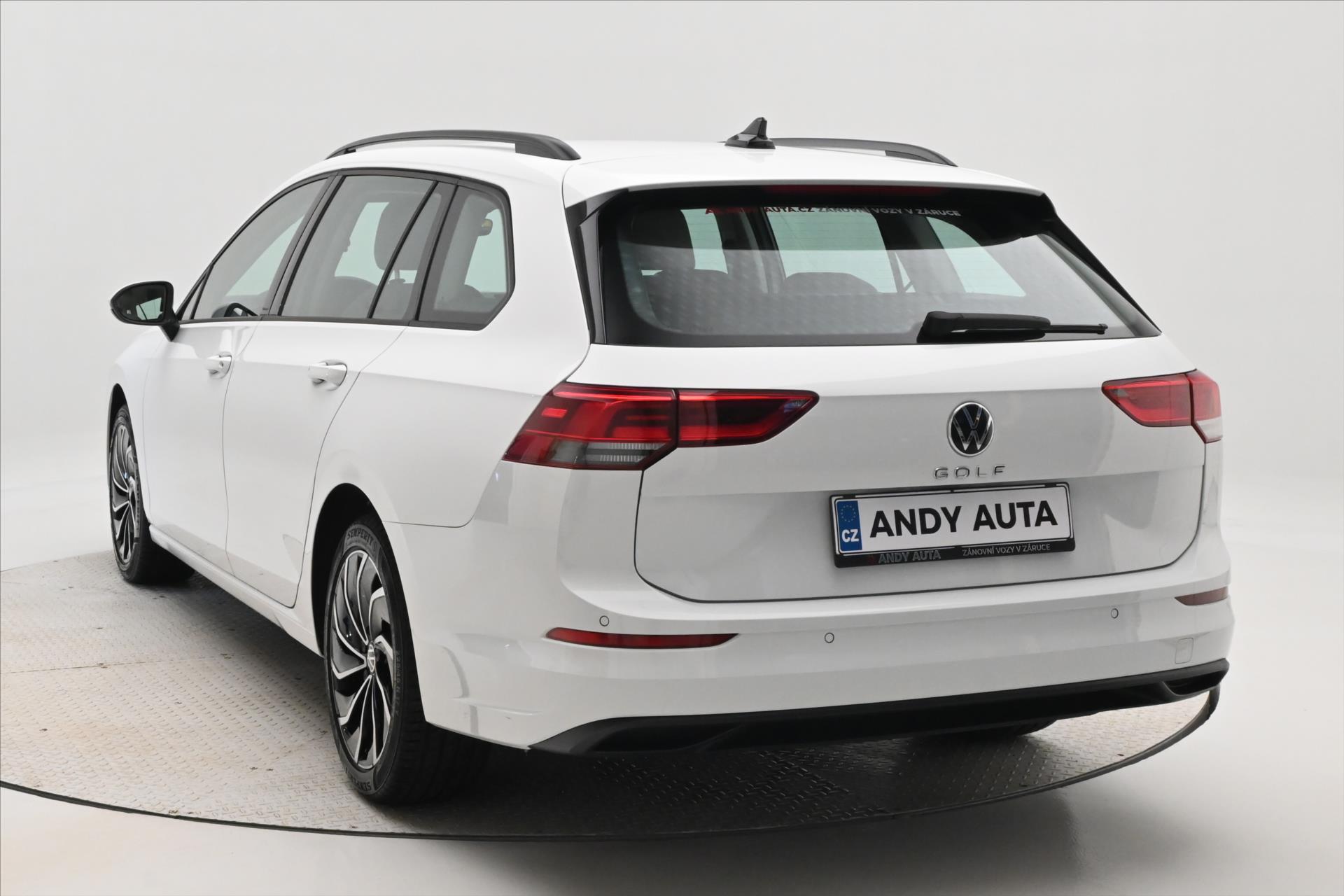 Hlavní fotografie vozu Volkswagen Golf 2,0 TDI 110kW Business LED Záruka až 5 let (7)