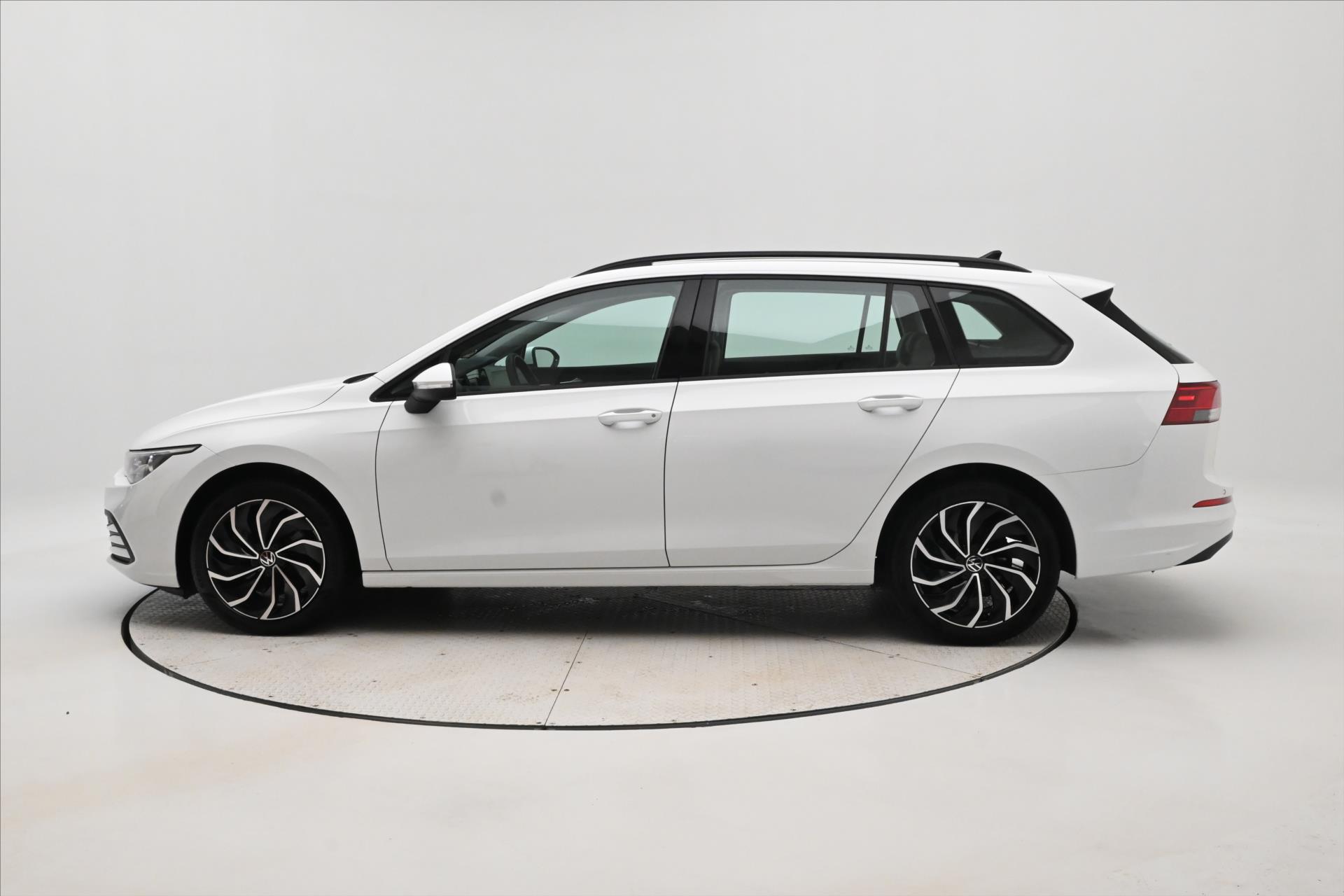 Hlavní fotografie vozu Volkswagen Golf 2,0 TDI 110kW Business LED Záruka až 5 let (8)