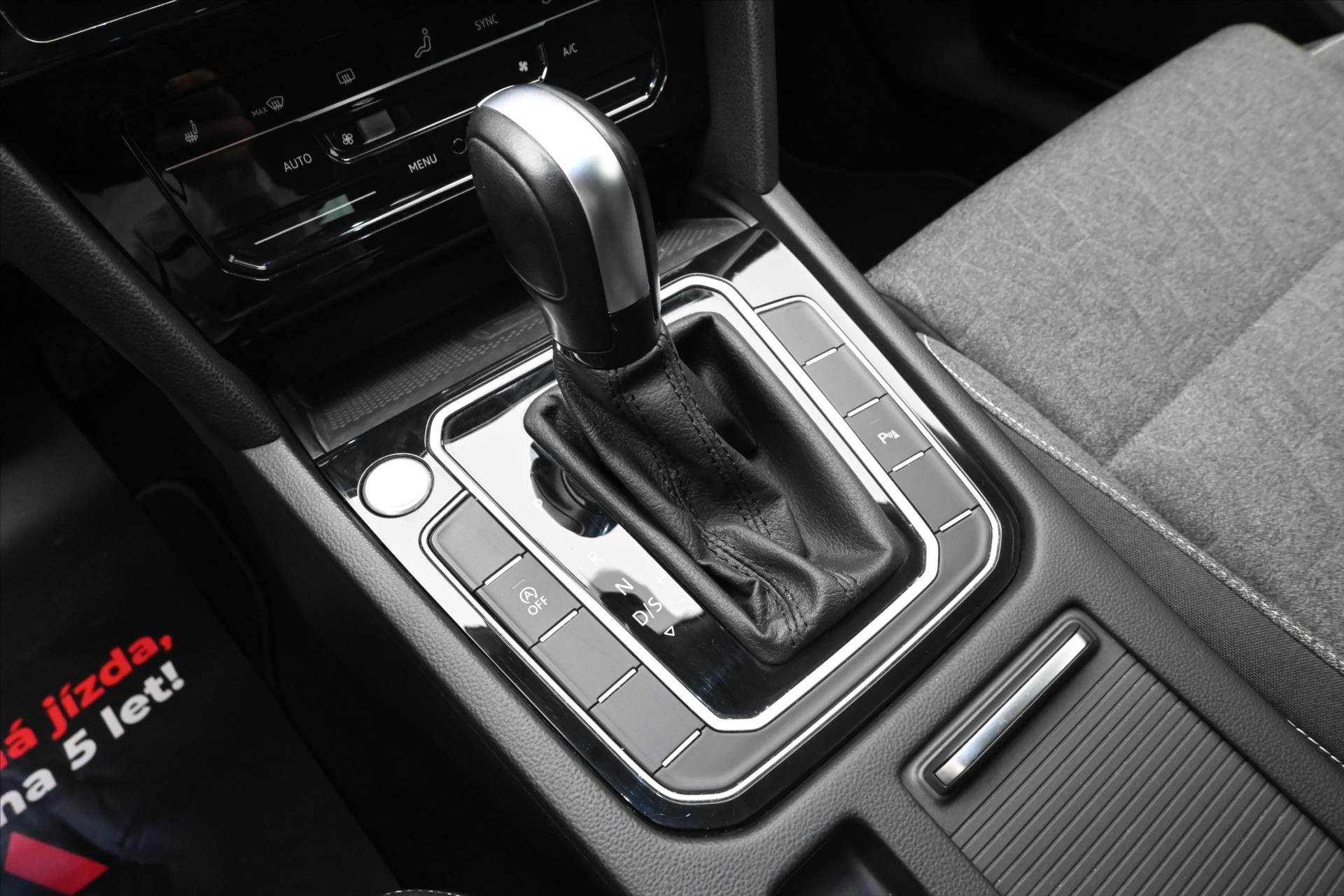 Hlavní fotografie vozu Volkswagen Passat 2,0 TDI 110kW DSG Business Záruka až 5 let (23)