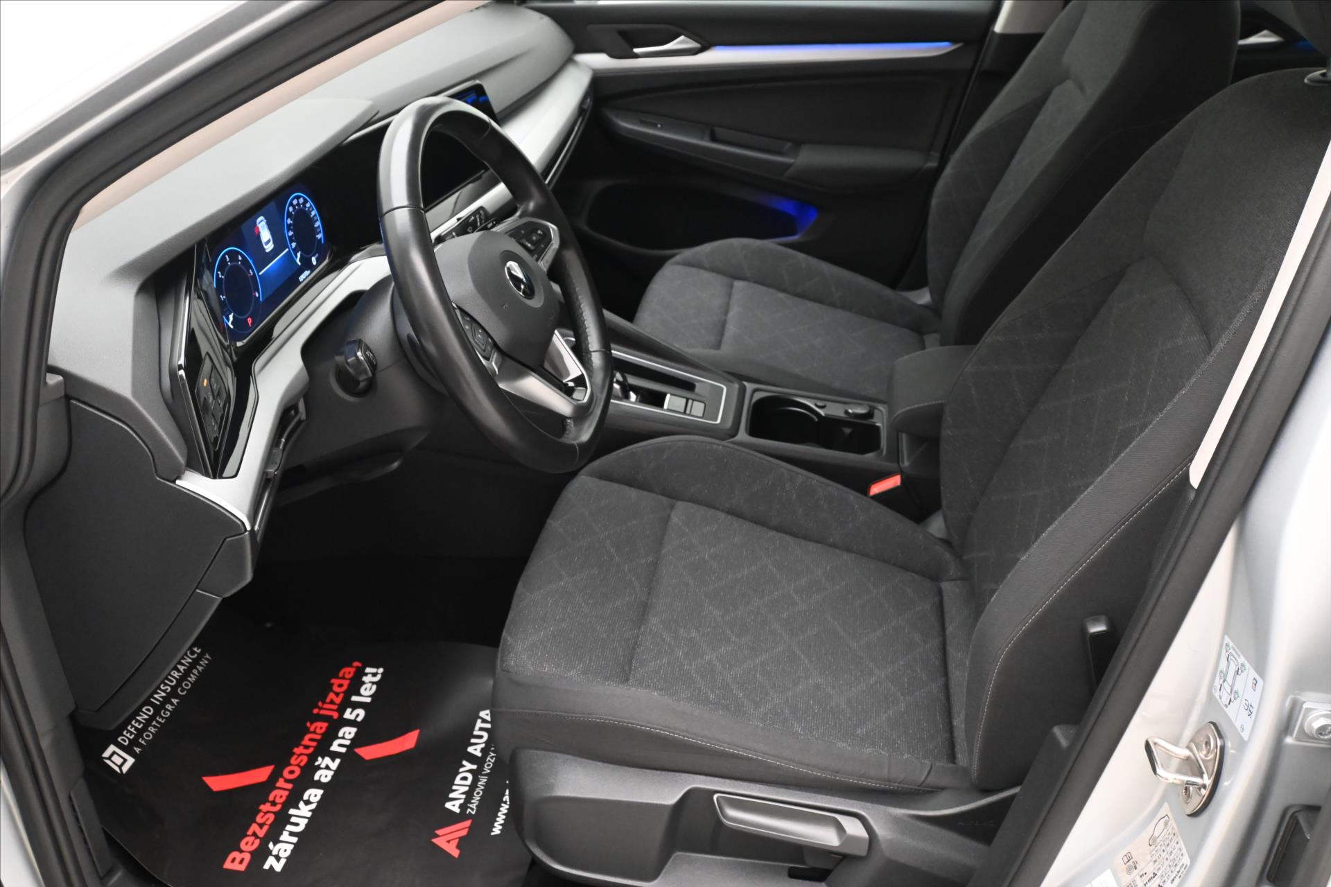 Hlavní fotografie vozu Volkswagen Golf 2,0 TDI 110 kW DSG Business Záruka až 5 let (13)