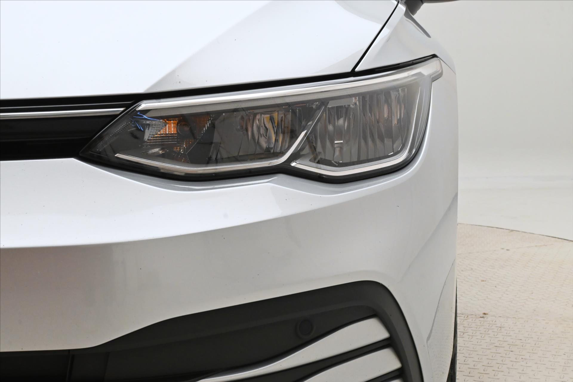 Hlavní fotografie vozu Volkswagen Golf 2,0 TDI 110 kW DSG Business Záruka až 5 let (27)