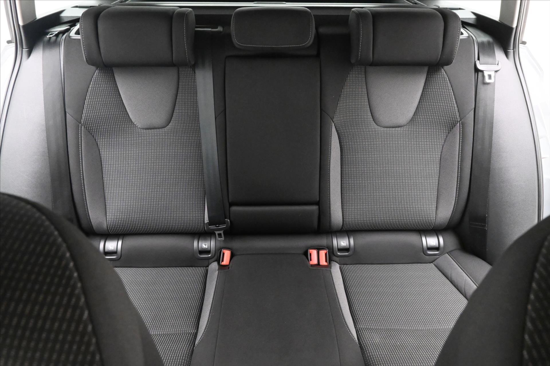 Hlavní fotografie vozu Škoda Octavia 2,0 TDI 110 kW DSG STYLE Záruka až 5 let (28)